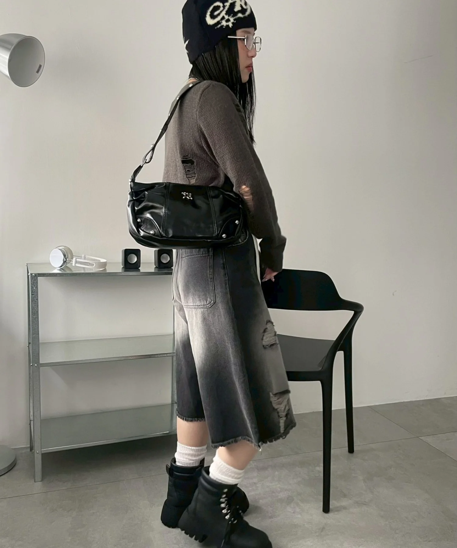 メタルパーツハーフムーンバッグ - Image 13