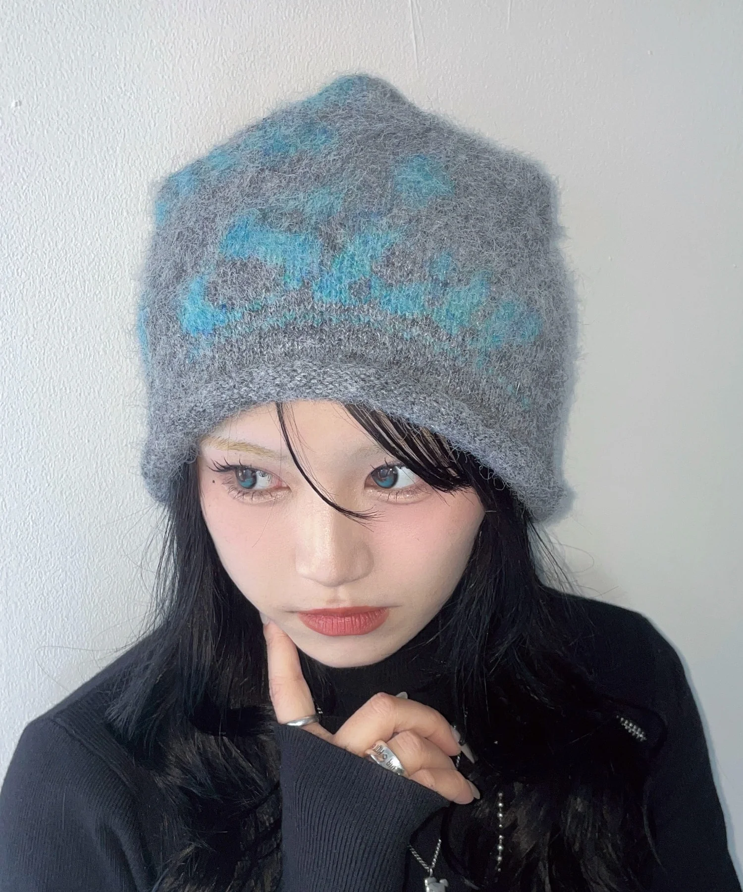 ロゴジャガードファジービーニー - Image 3
