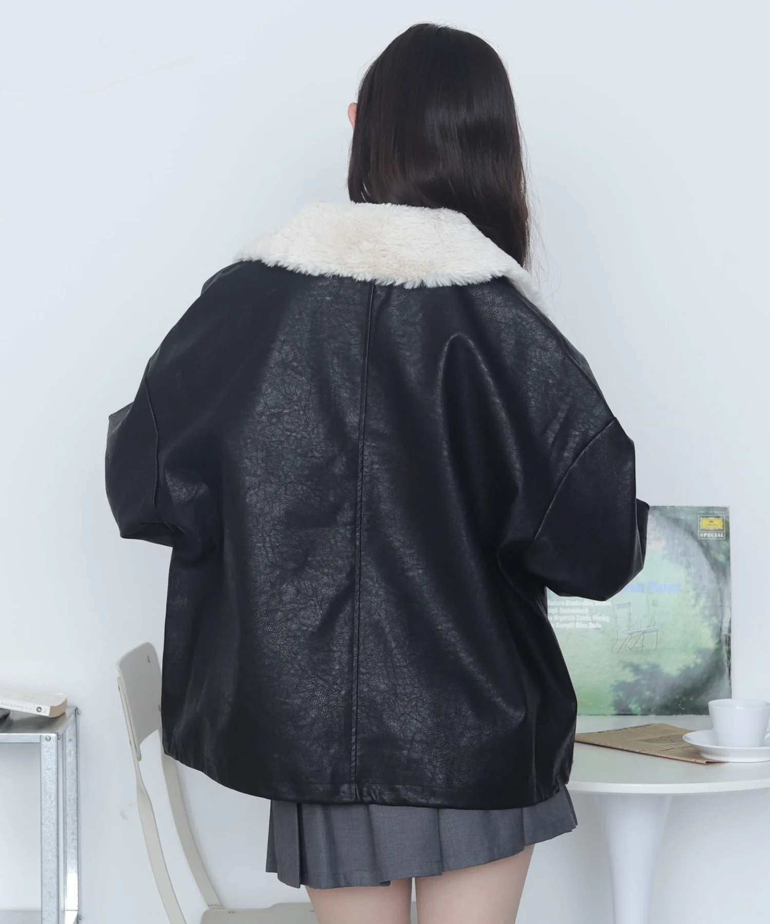 ファー襟付きPUブルゾン - Image 15