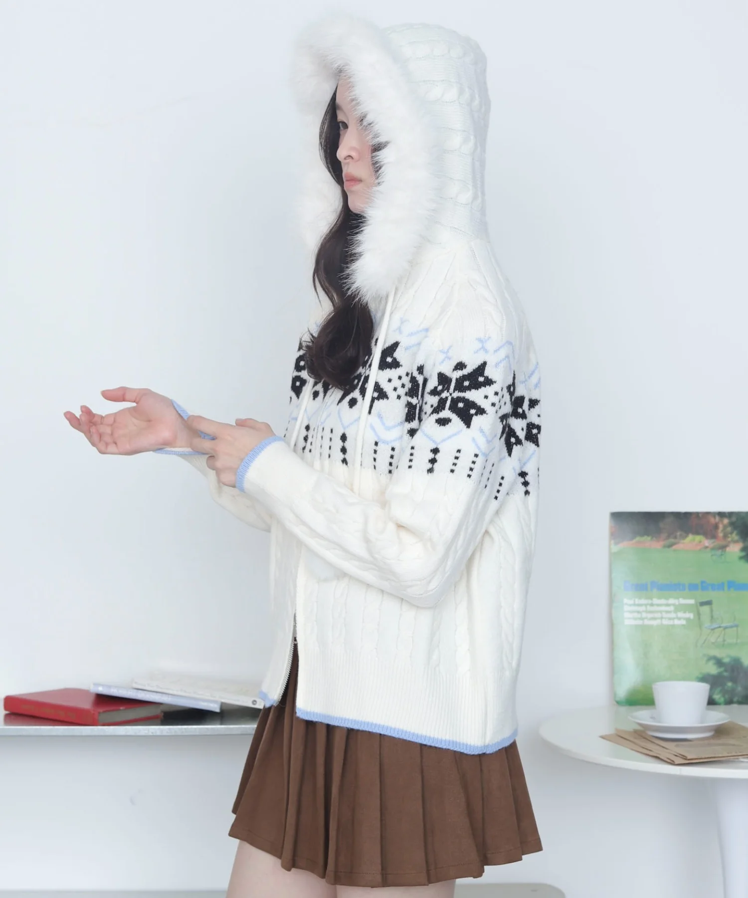 Fファーフードノルディックニットパーカー - Image 11