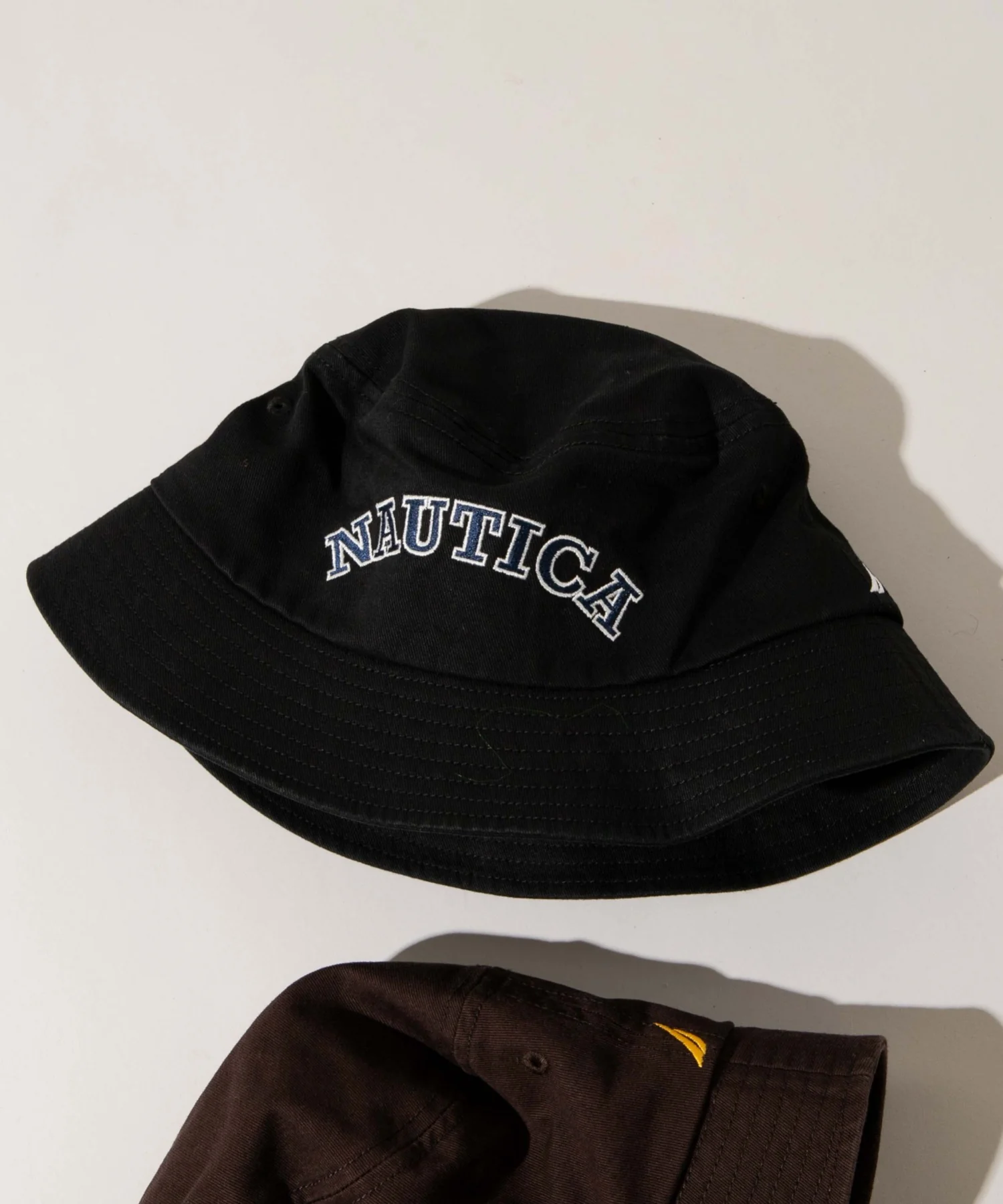 NAUTICA　COLLEGE　LOGO　BUCKET　HAT - Image 3