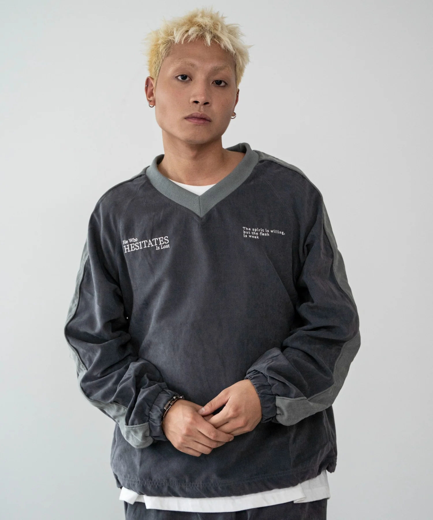 ミリタリーVネックラインプルオーバー - Image 12