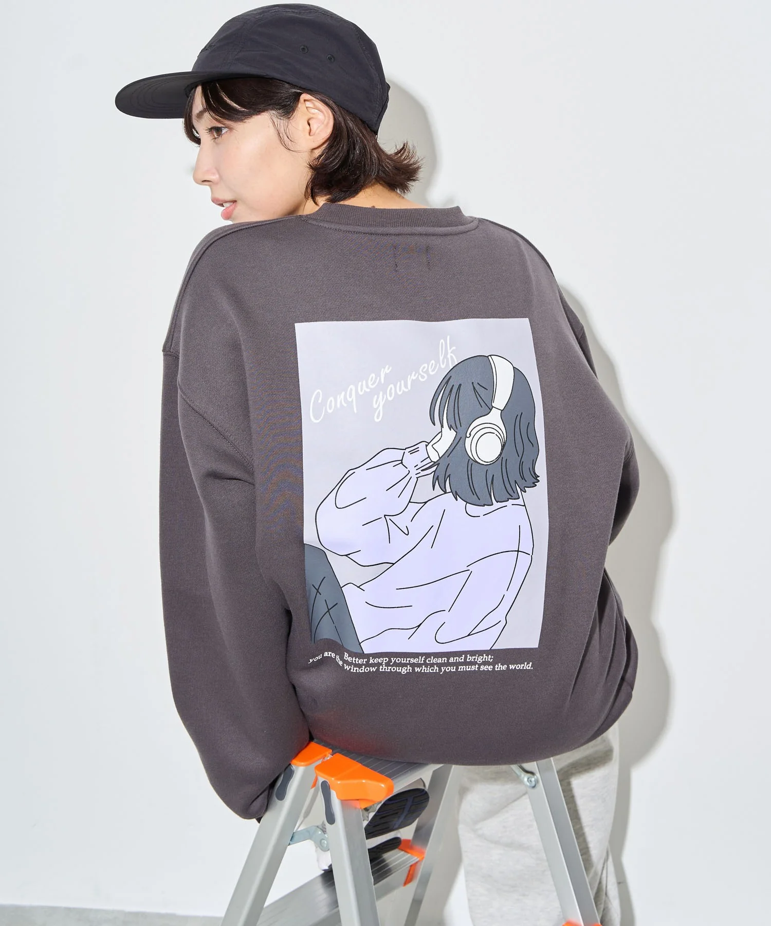 ガールイラストグラフィックプルオーバー - Image 15