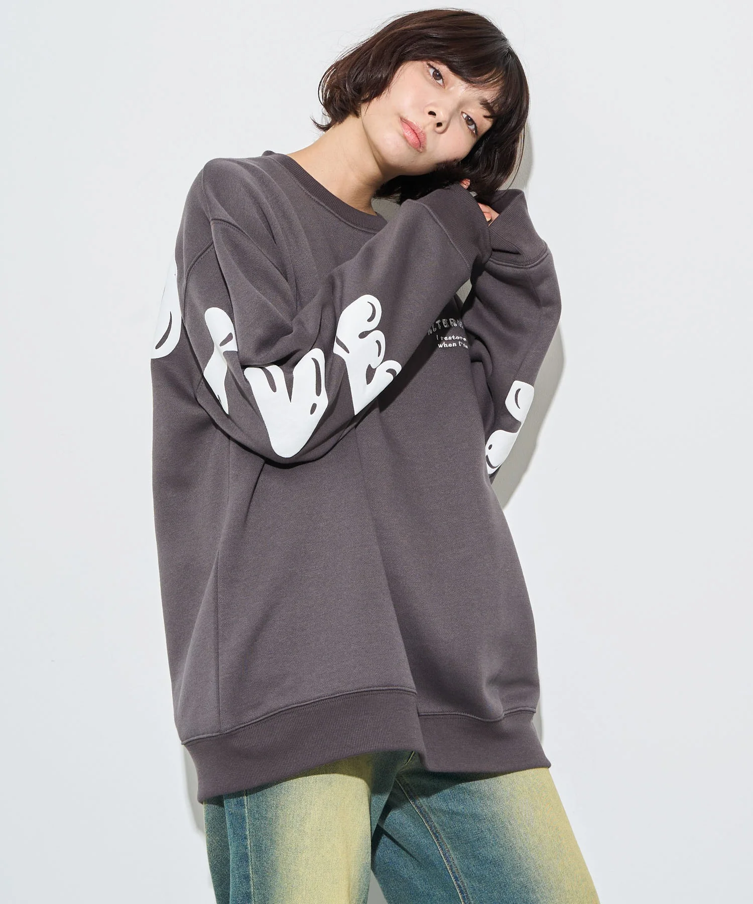 ストレートラインロゴグラフィックプルオーバー - Image 12
