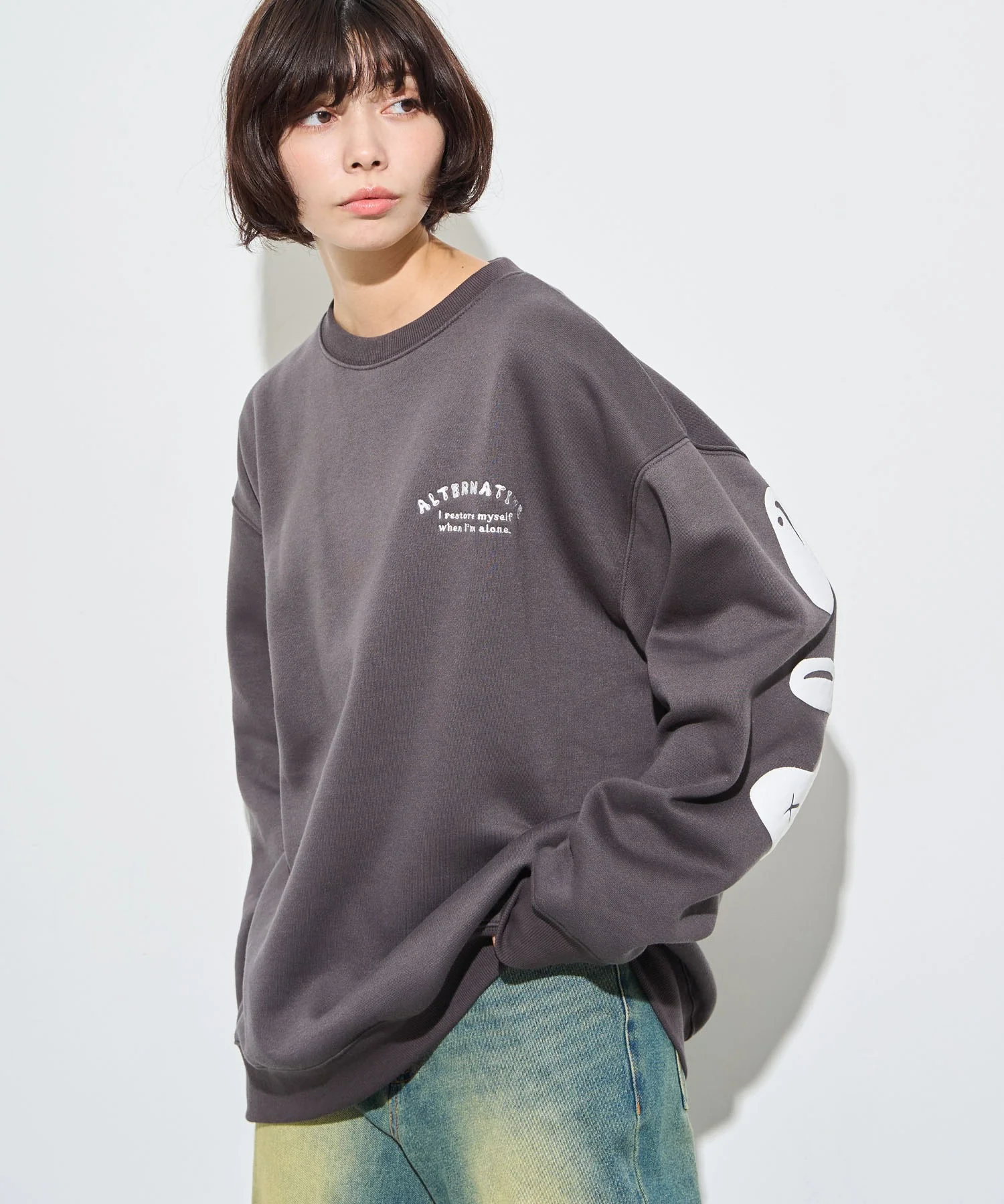 ストレートラインロゴグラフィックプルオーバー - Image 13