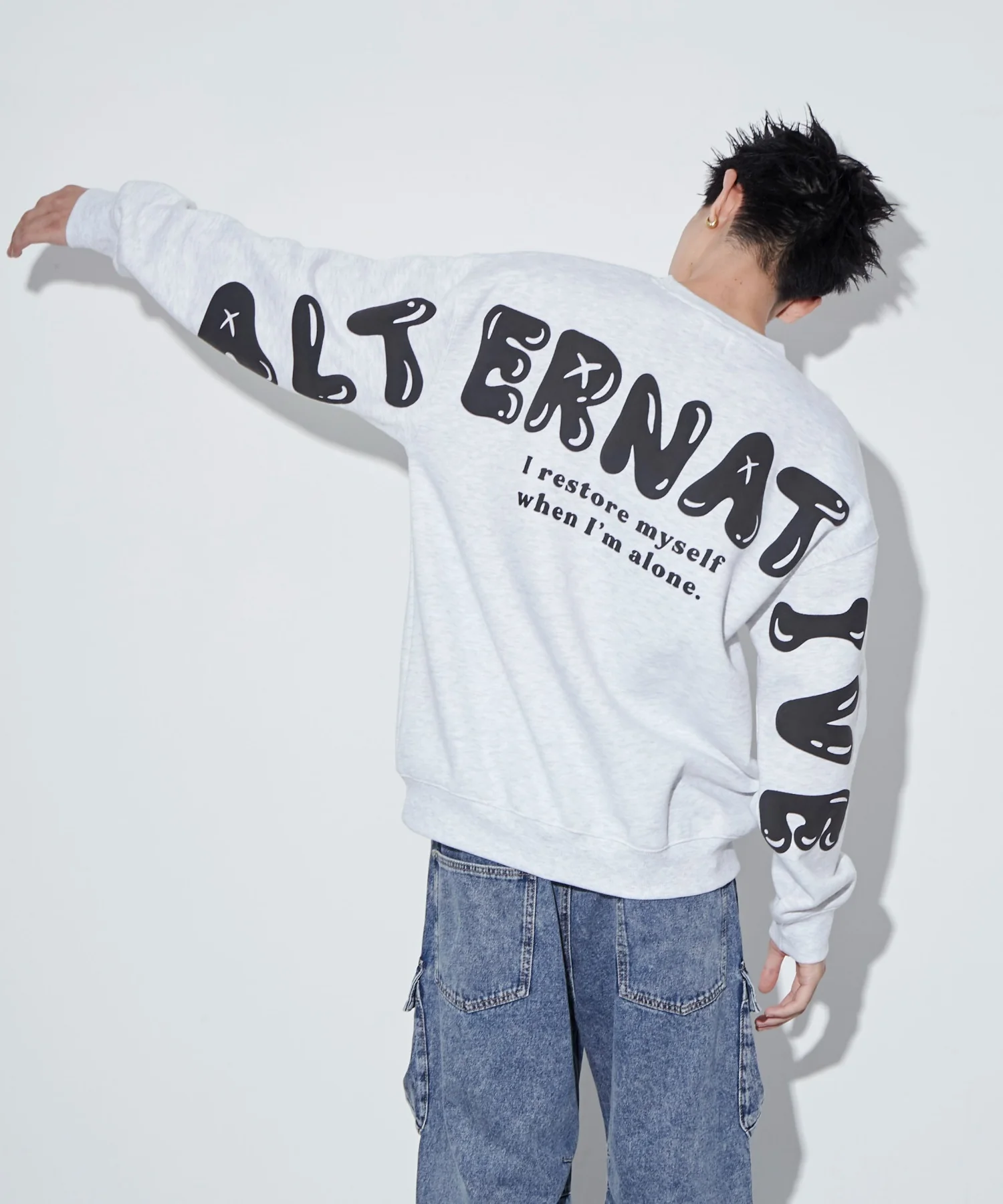 ストレートラインロゴグラフィックプルオーバー - Image 15