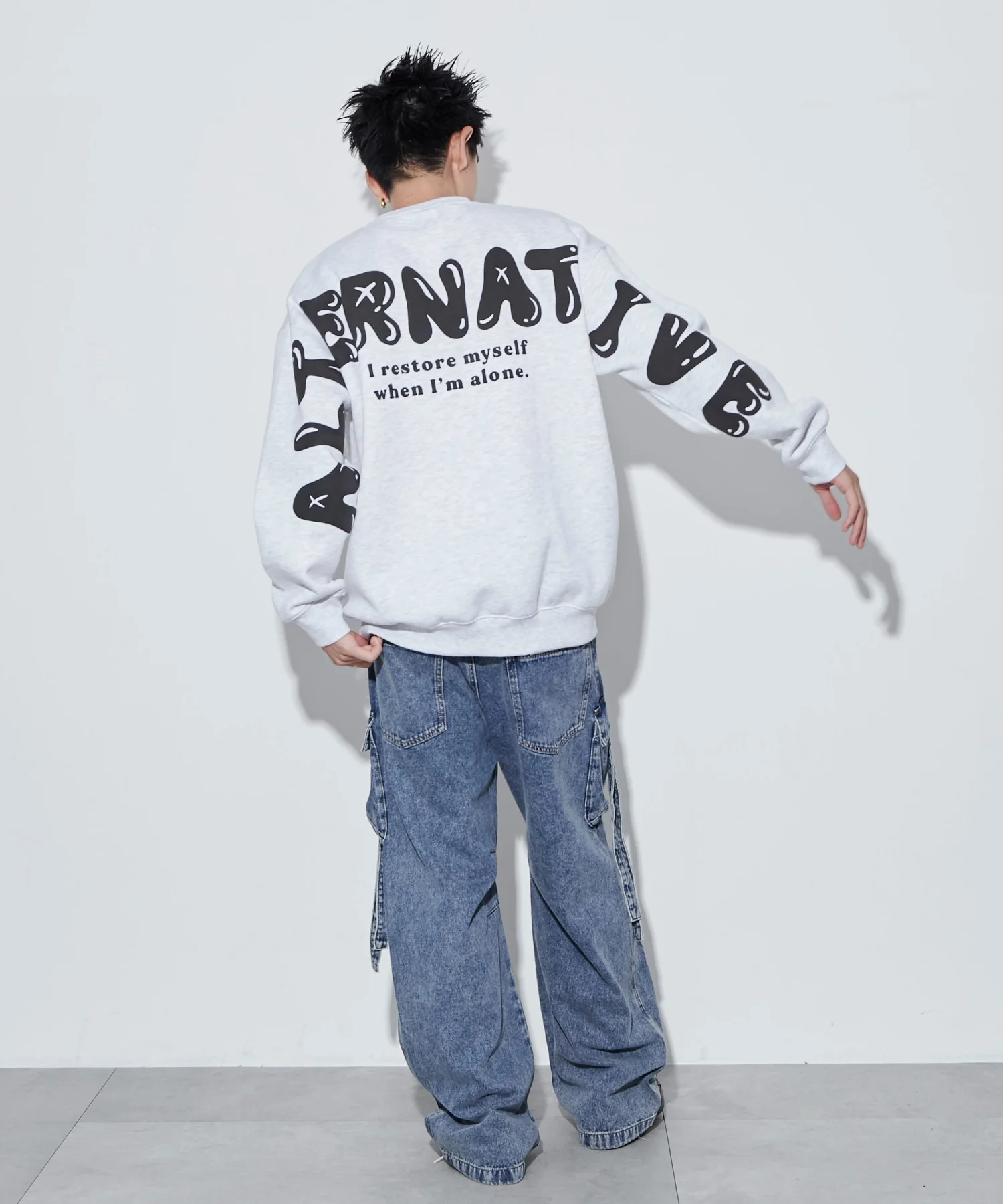 ストレートラインロゴグラフィックプルオーバー - Image 19