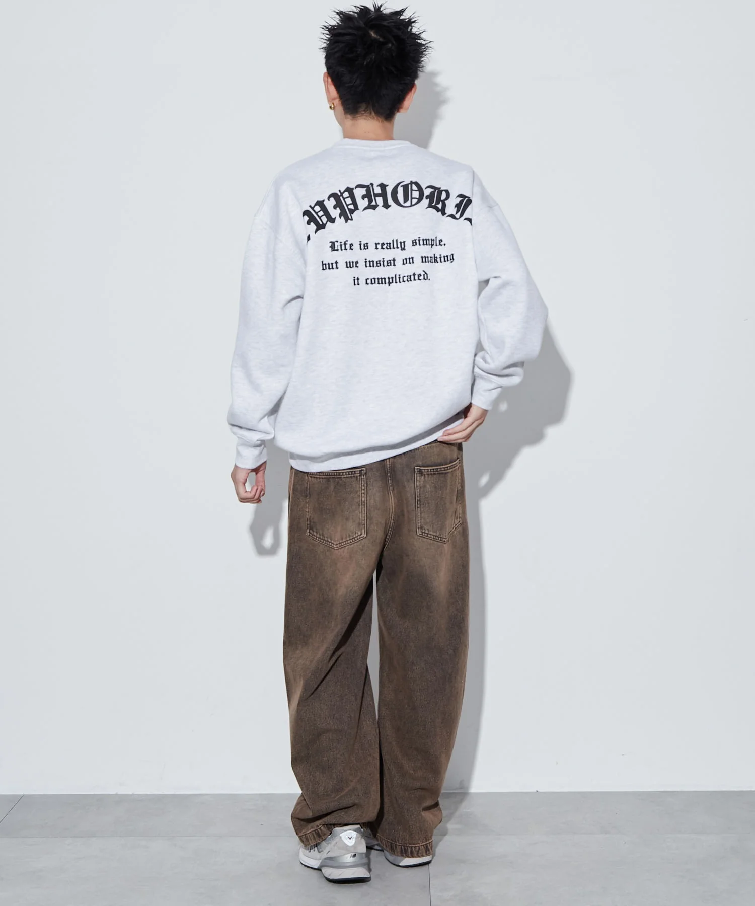 アーチバックロゴグラフィックプルオーバー - Image 18
