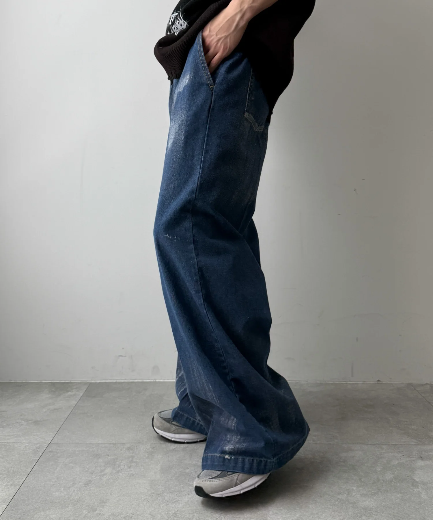 メタリックプリントデニムパンツ - Image 8