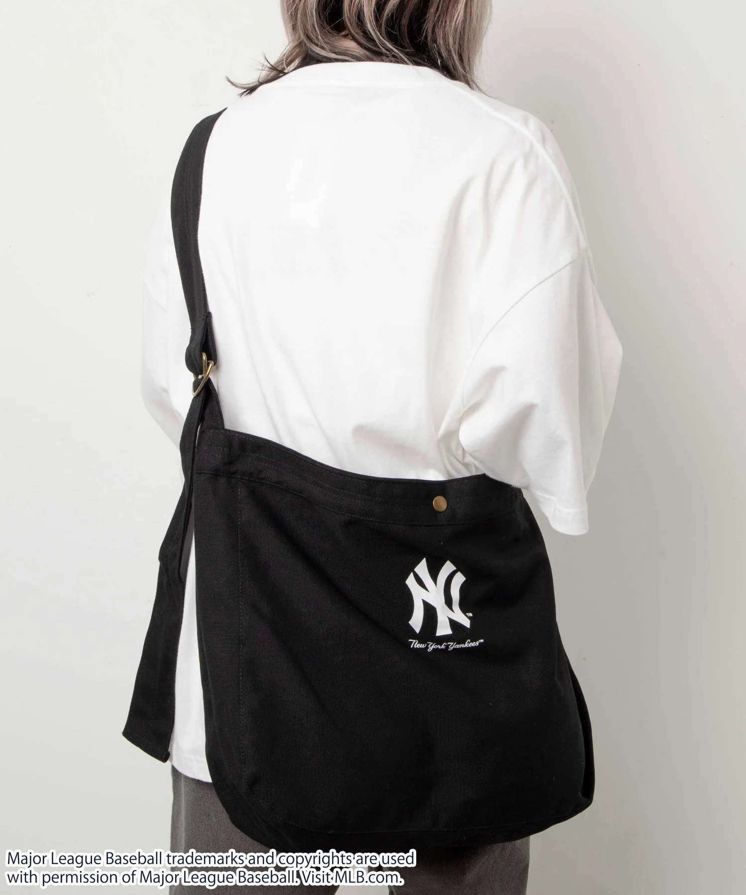 MLBキャンバスショルダーバッグ - Image 5