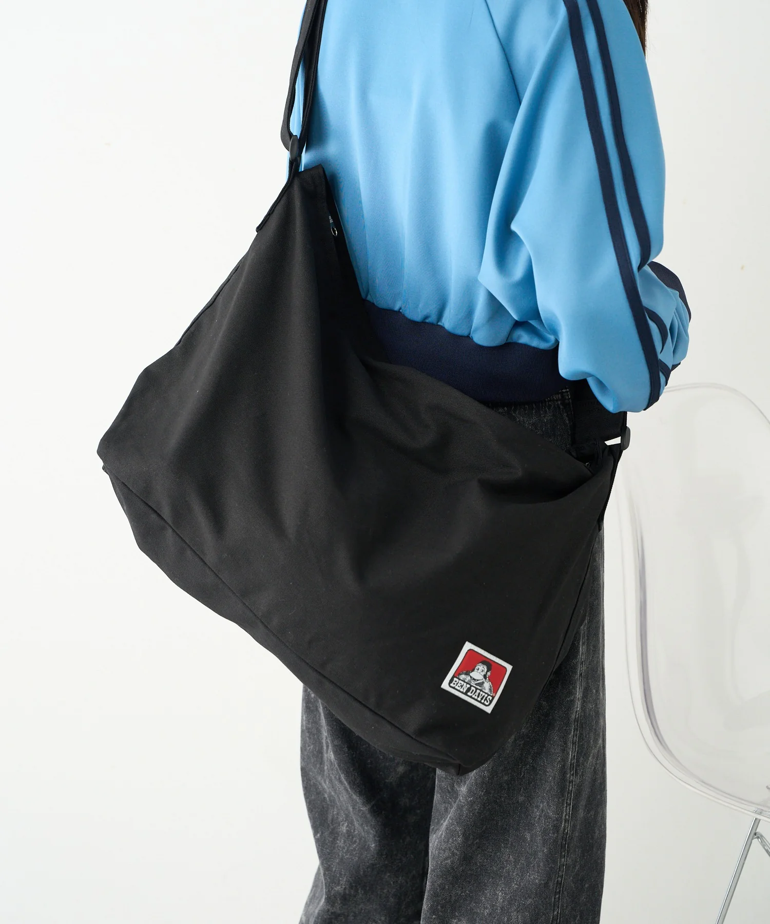 BENDAVIS BIGCANVASSHOULDER - Image 17