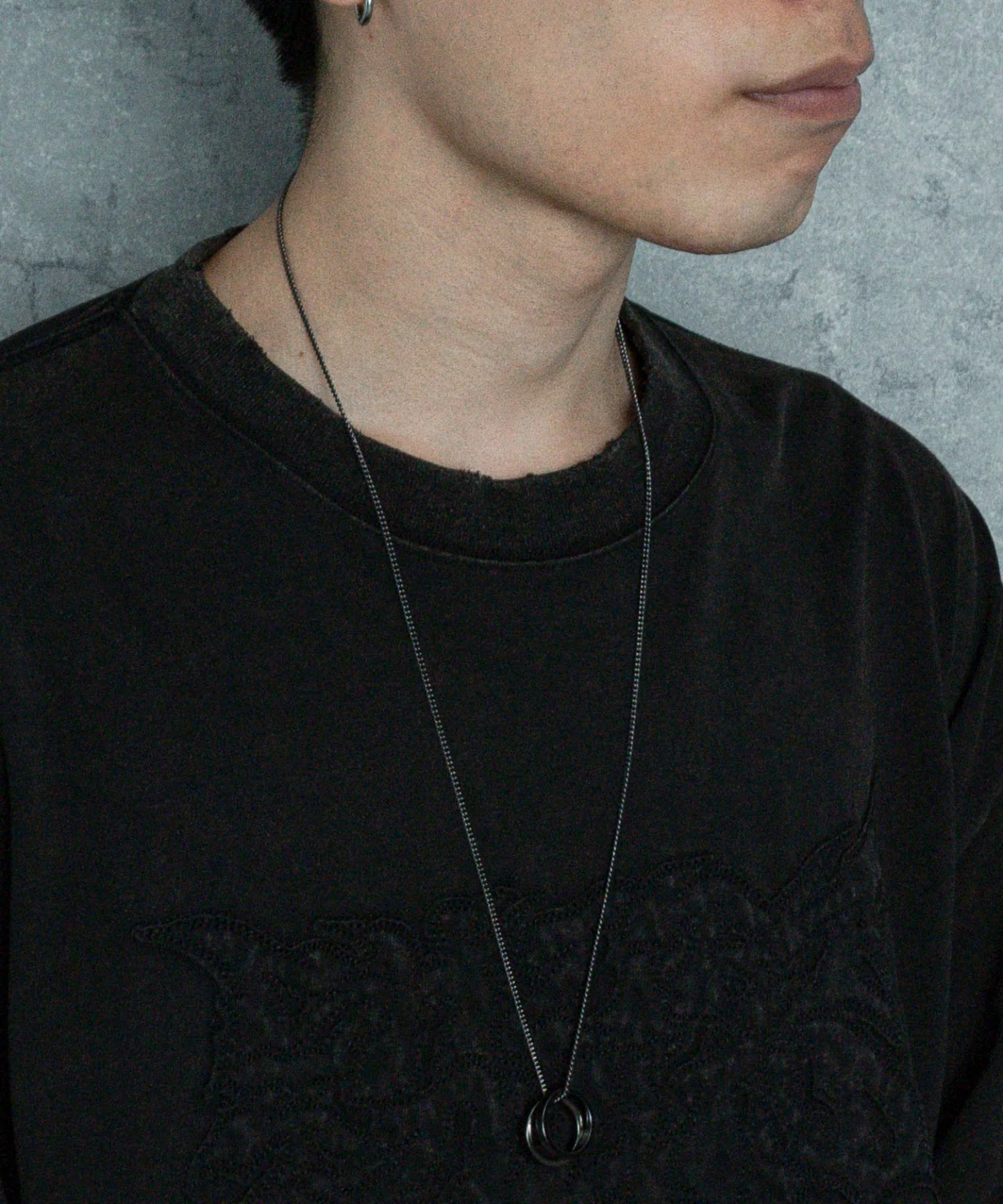Mモチーフロングチェーンネックレス - Image 16