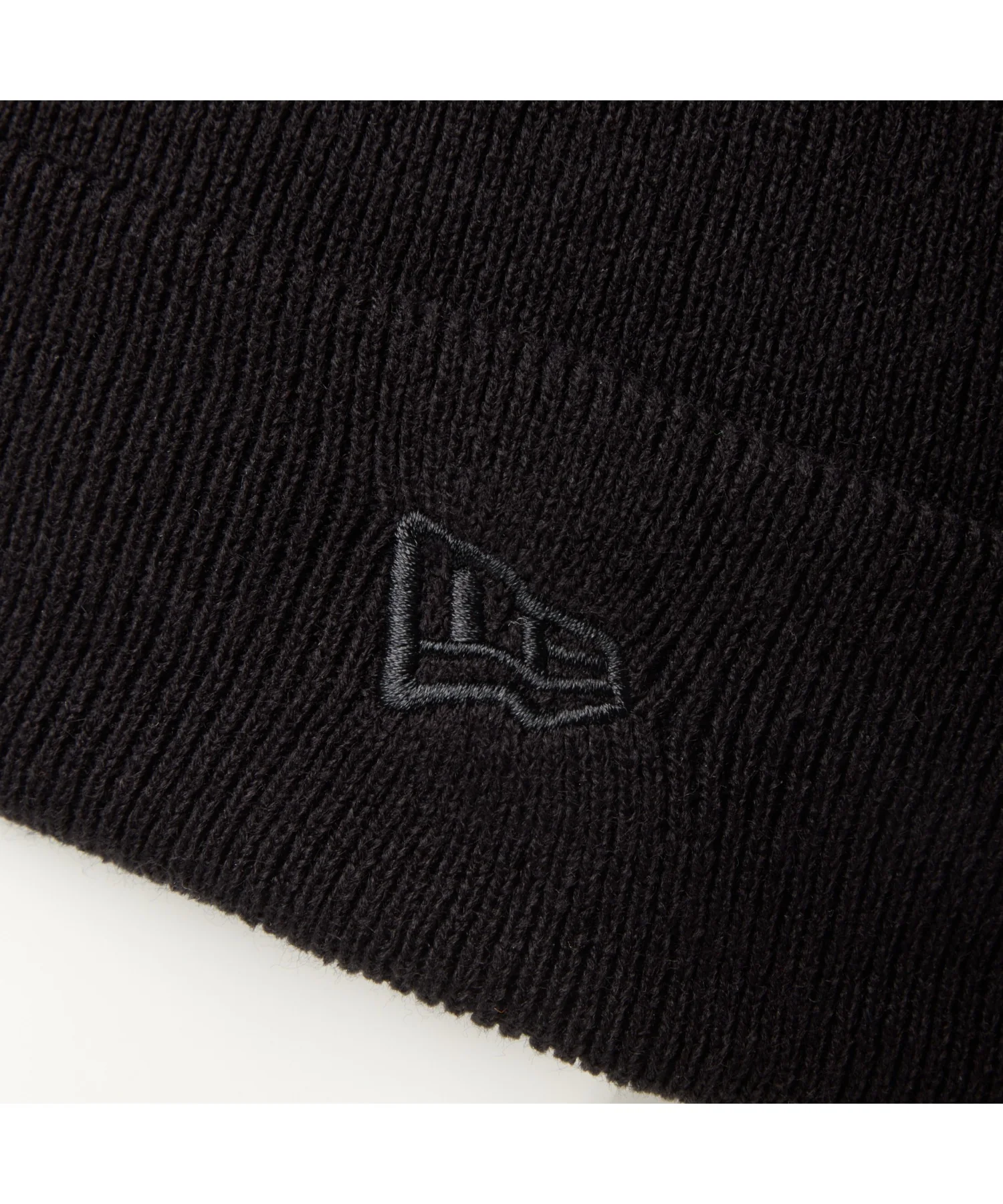 NEWERA BC KNIT RHINESTONE BADGE - Image 14