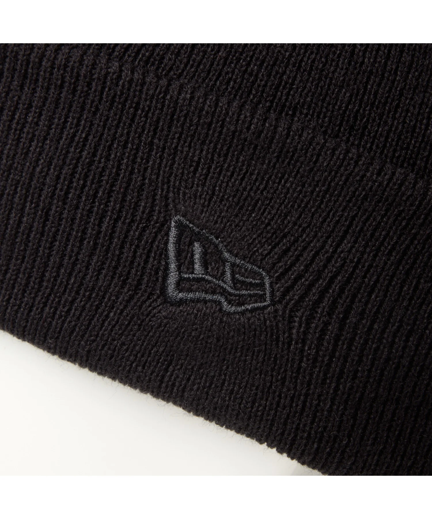 NEWERA BC KNIT RHINESTONE BADGE - Image 7