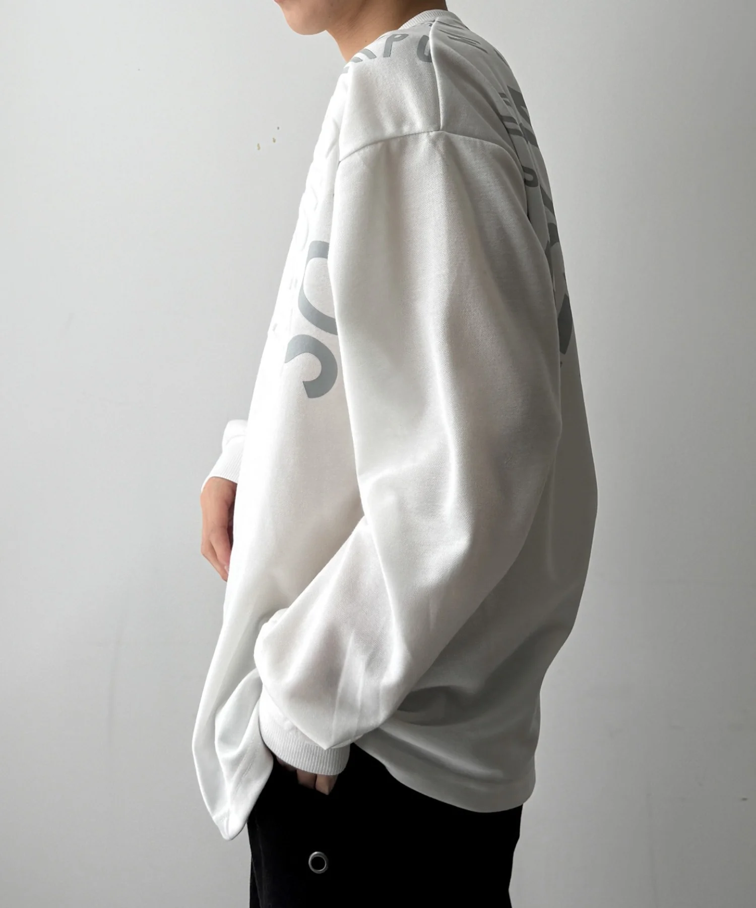 エンボスグラフィックT（LS） - Image 9