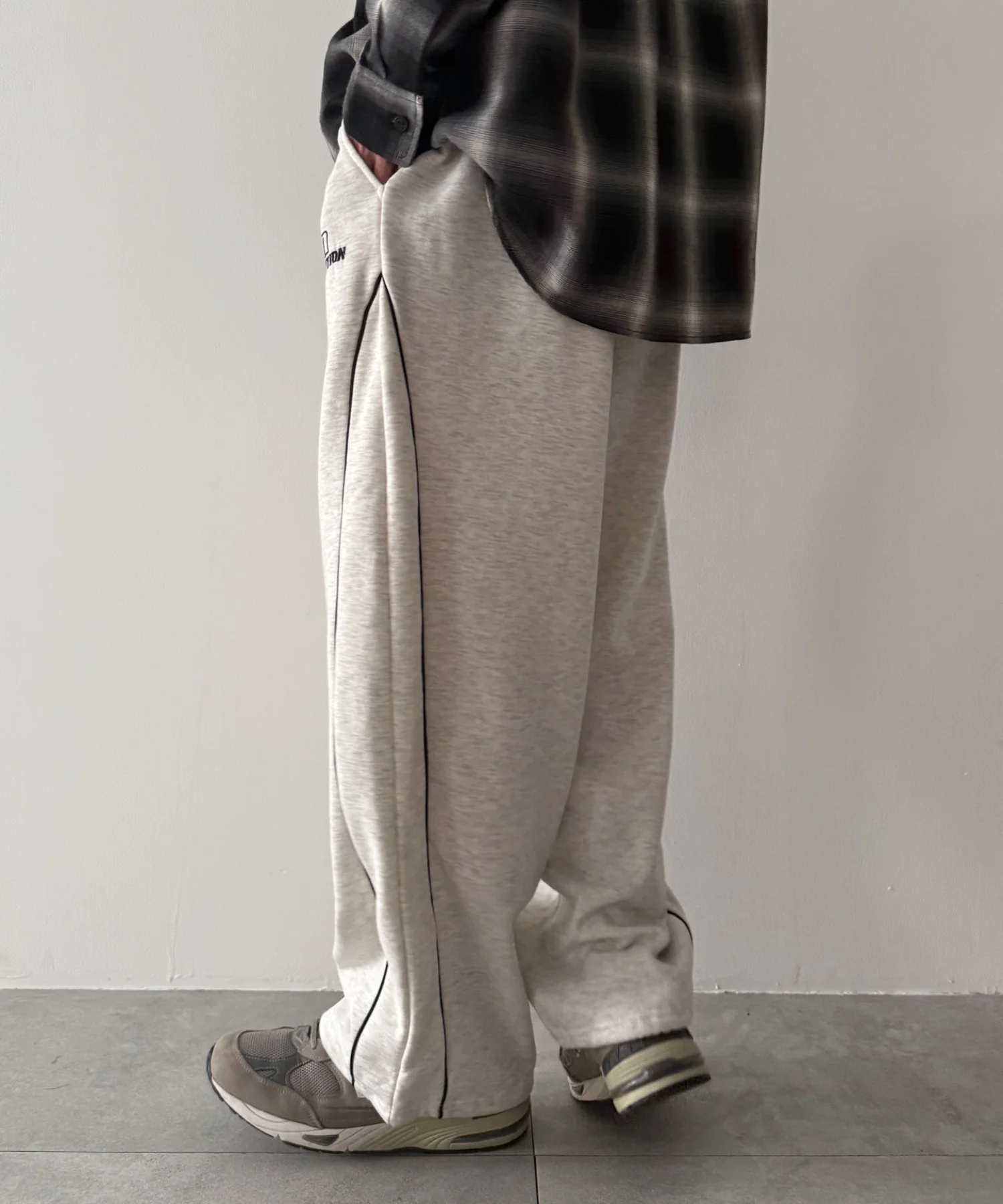 パイピングスウェットパンツ - Image 15
