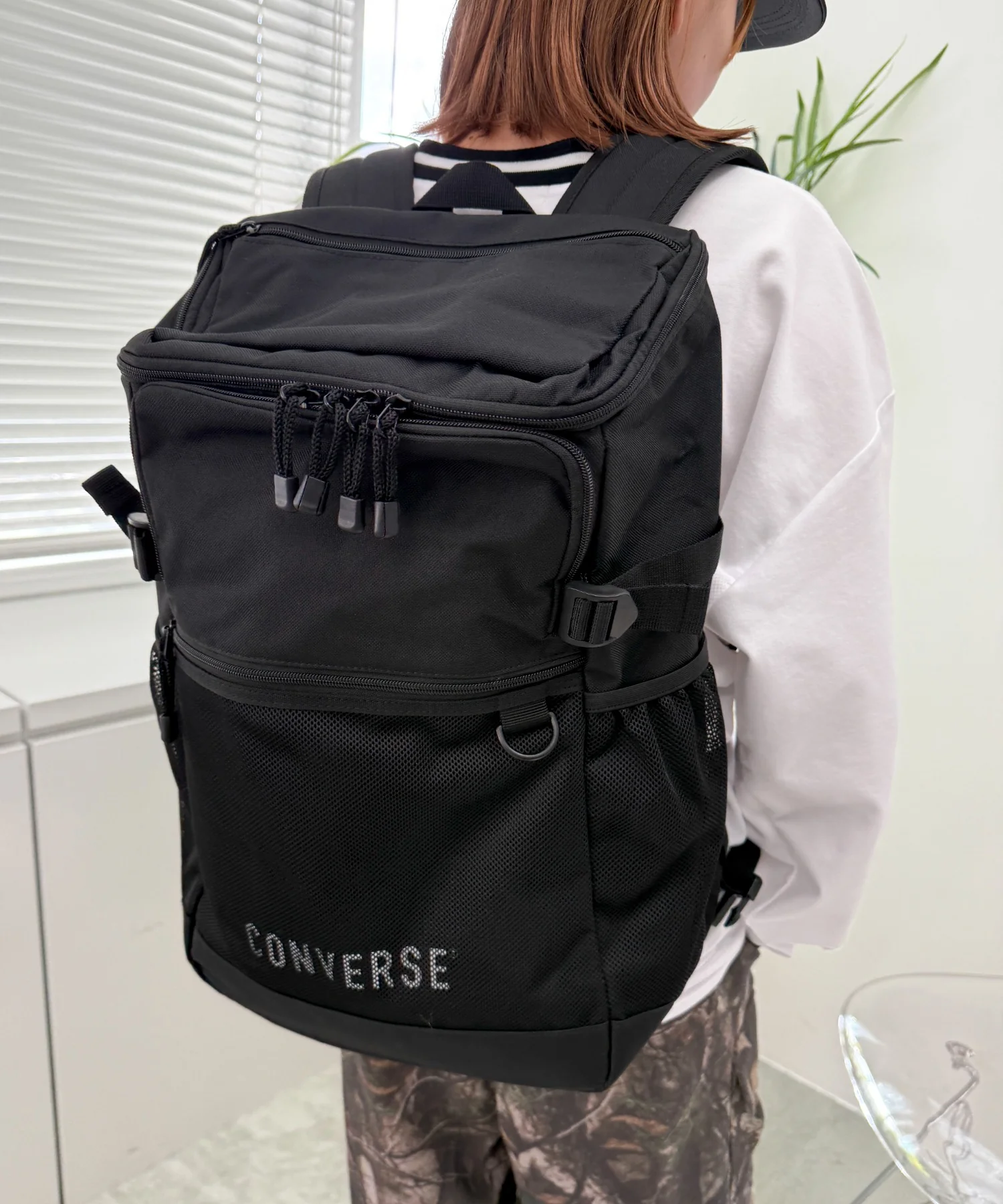 CONVERSE　SQUARE　BIG　BACK　PACK - Image 3