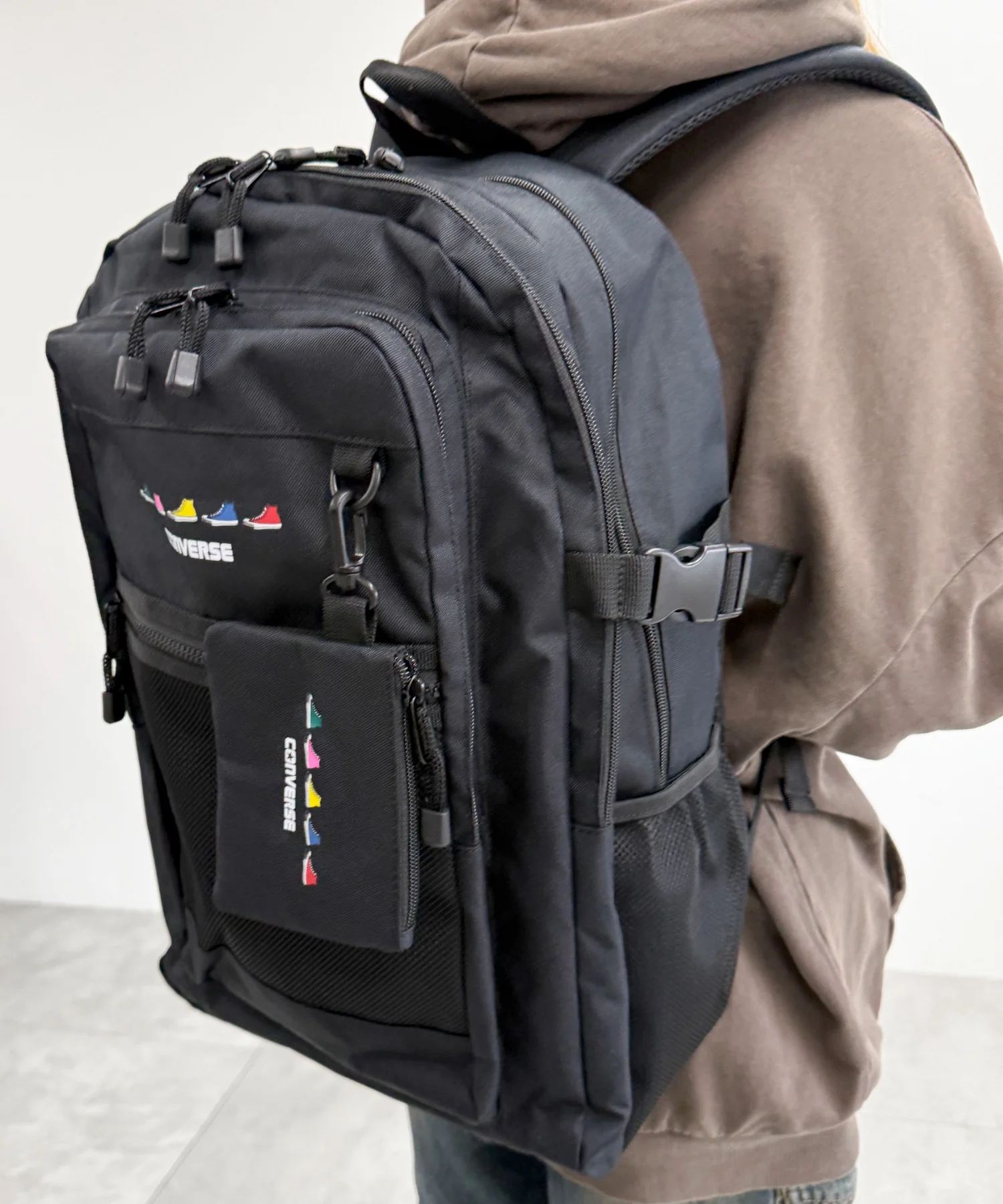 CONVERSE　SNEAKERS　PRINT　BACK　PACK - Image 2