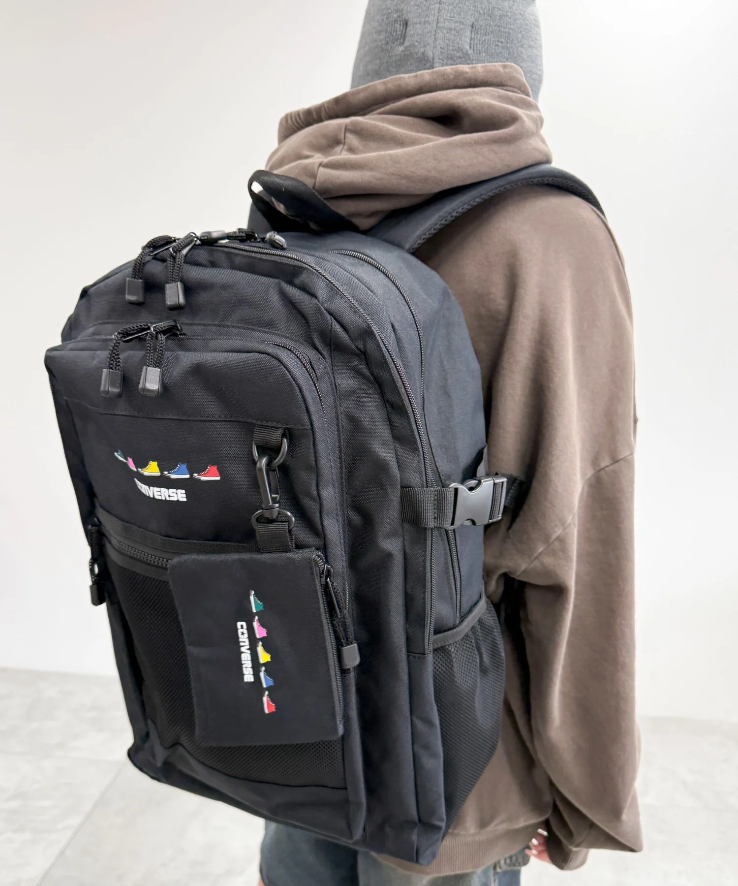 CONVERSE　SNEAKERS　PRINT　BACK　PACK - Image 9