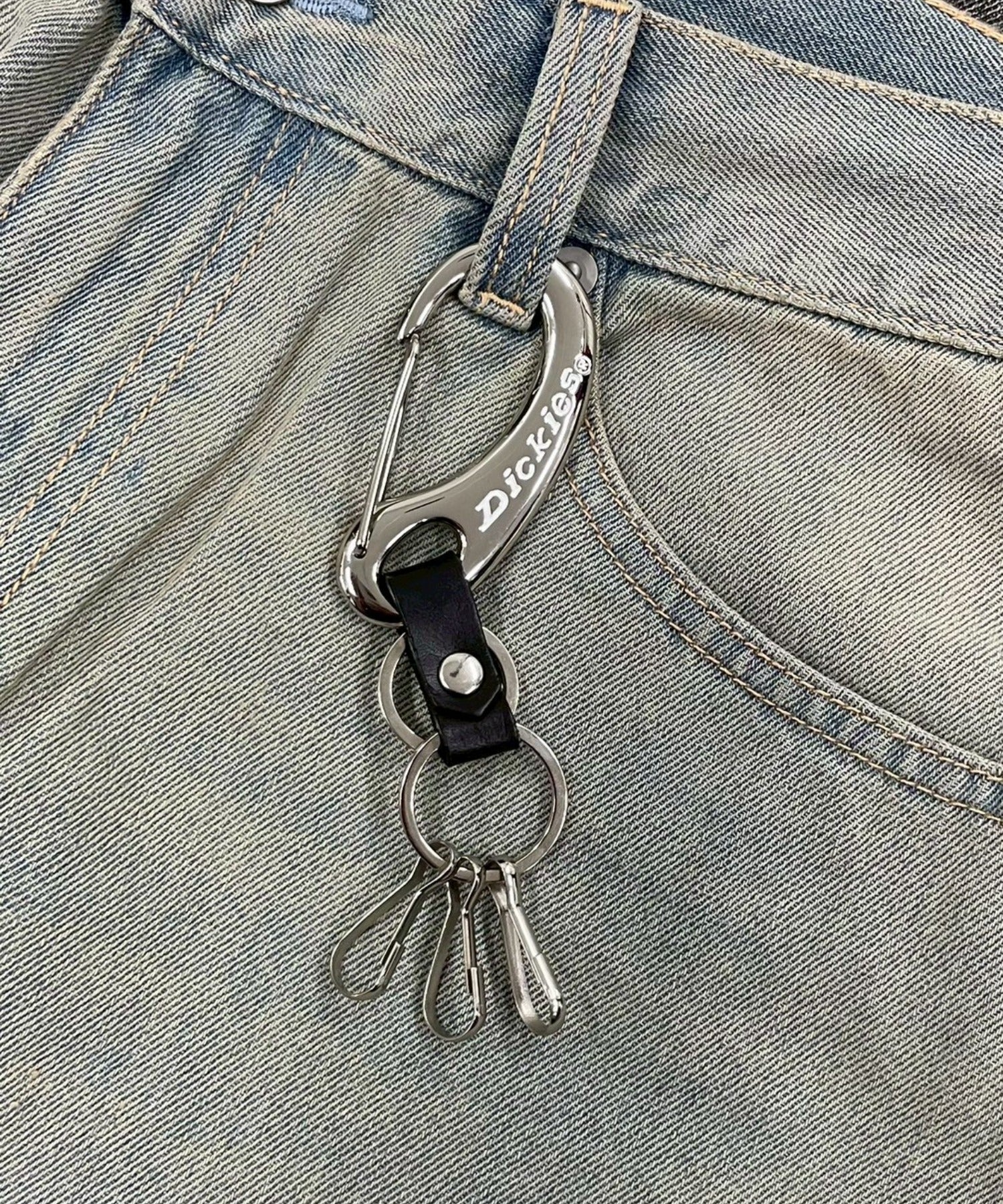 Dickies フックカラビナキーホルダー