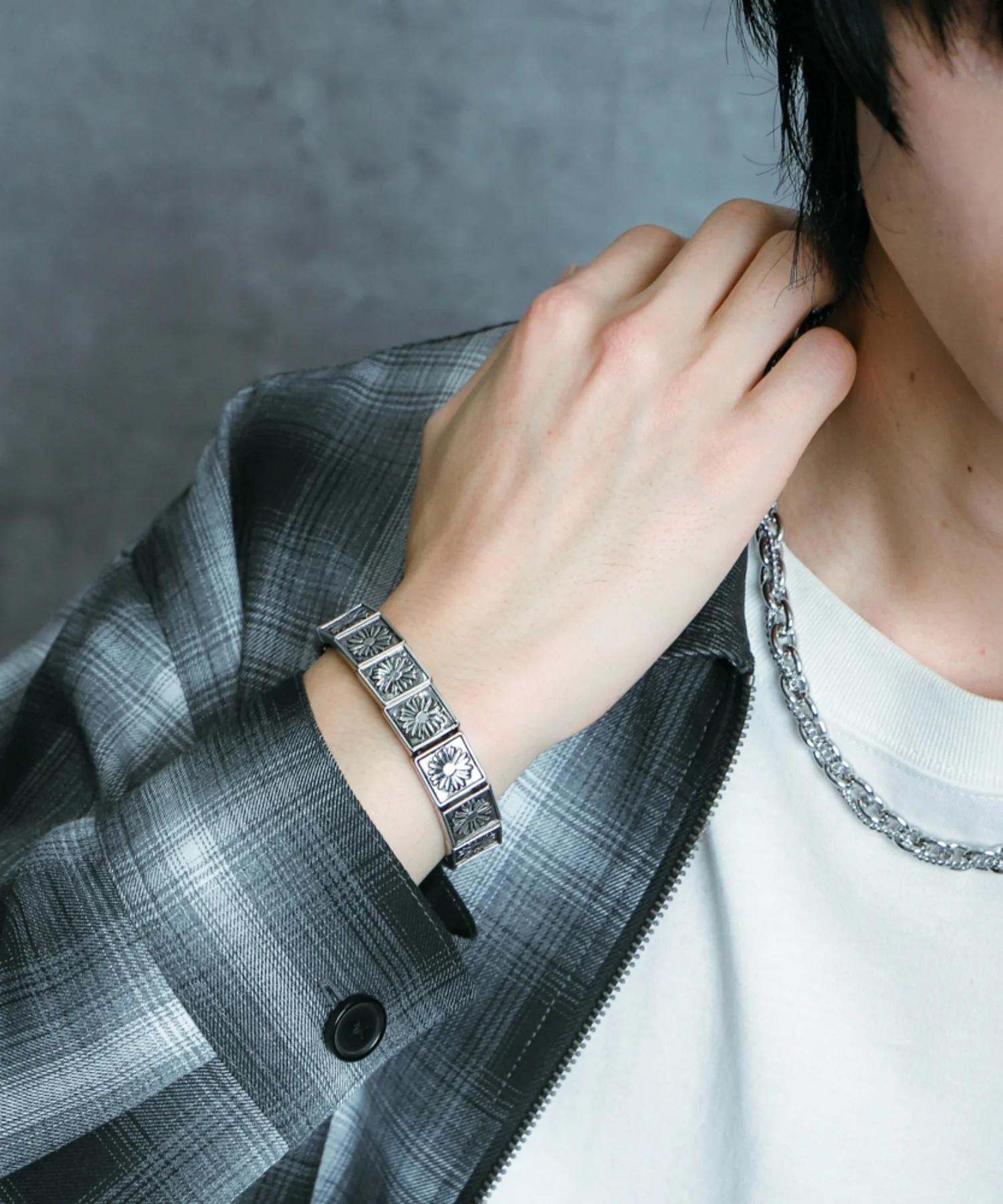 Mモチーフブレスレット - Image 10