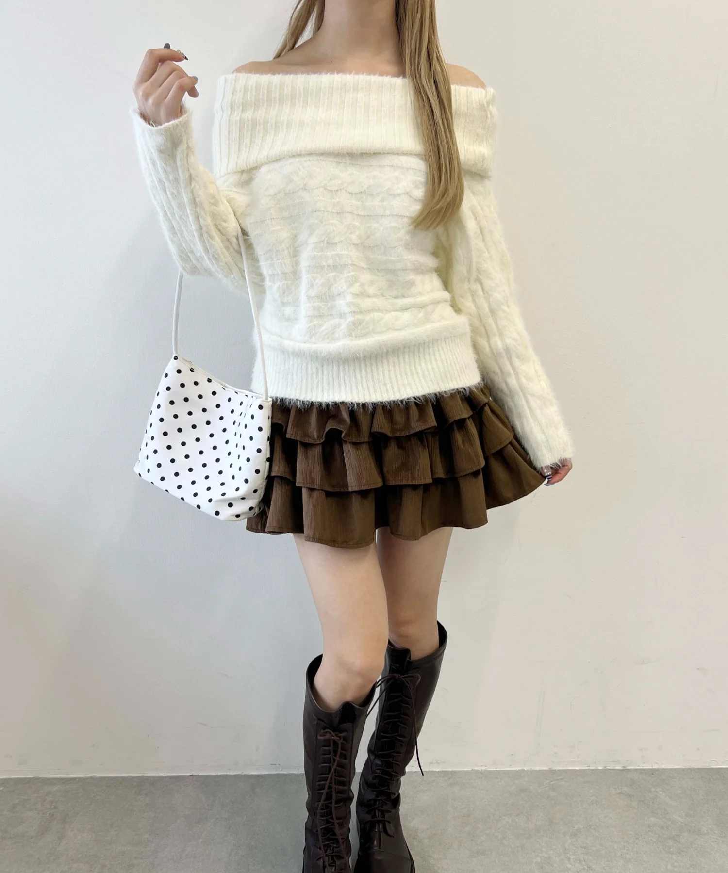 ボリュームオフショルニット - Image 6