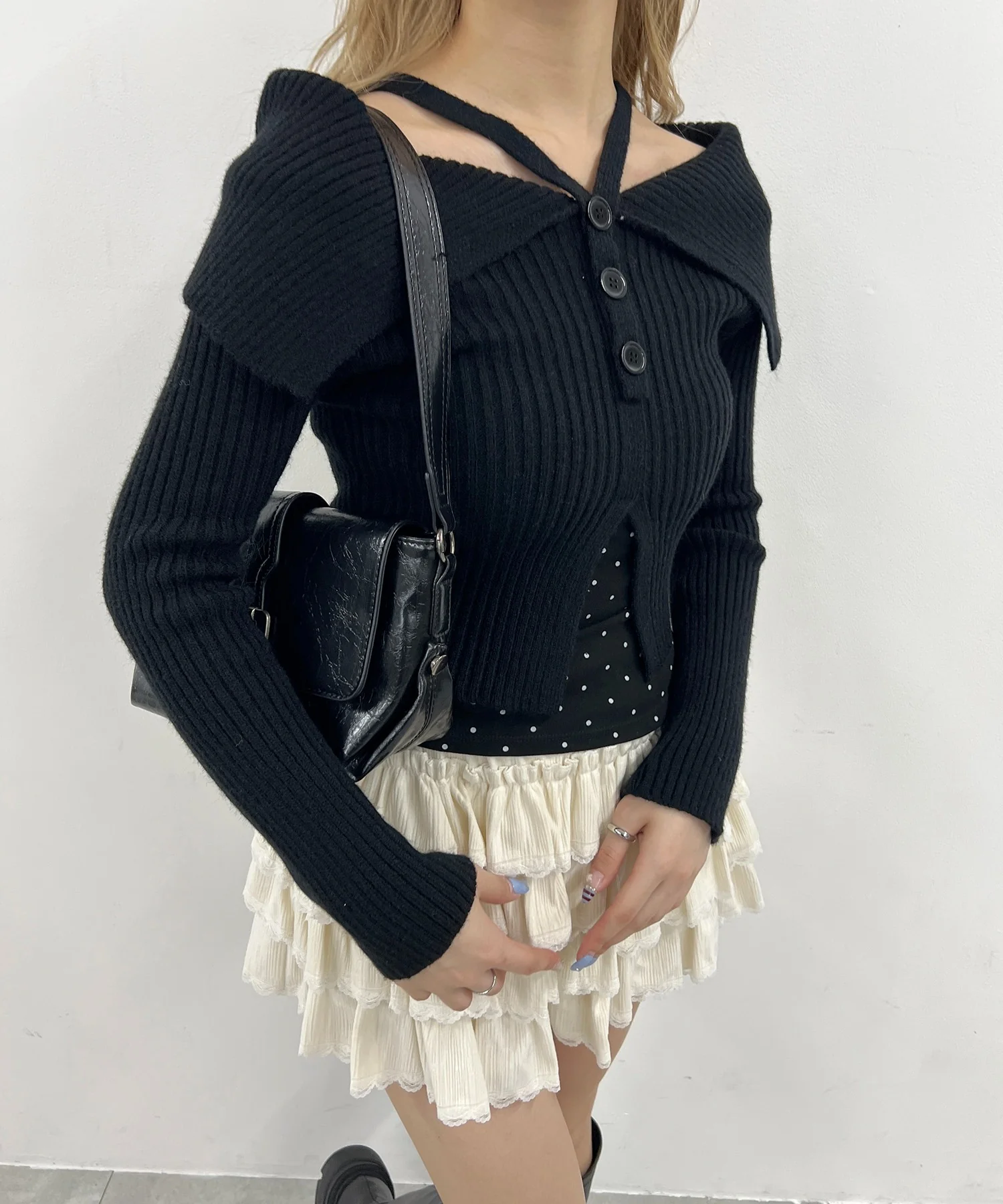 ストラップデザインオフショルニット - Image 9