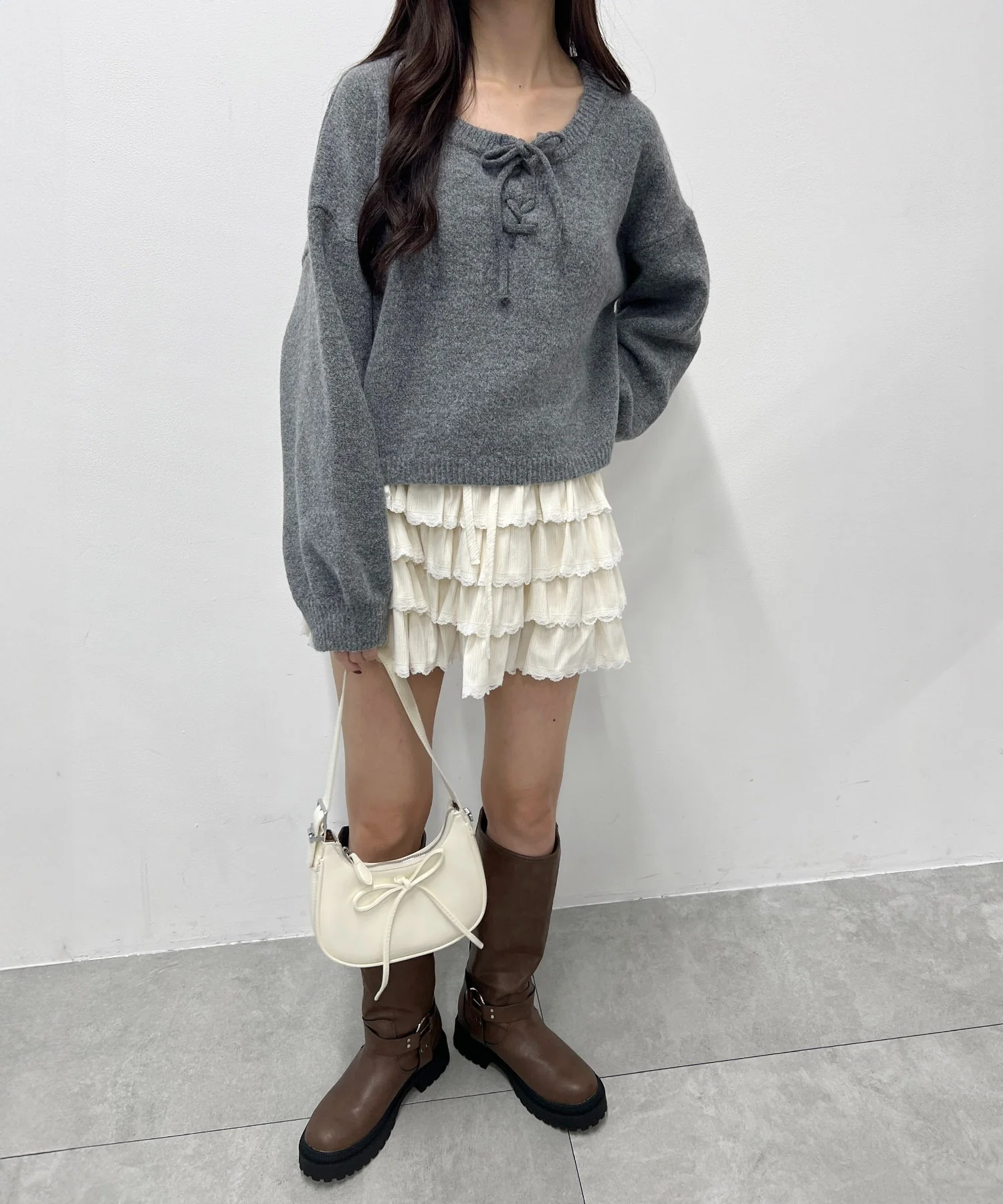 レースアップルーズニット - Image 11
