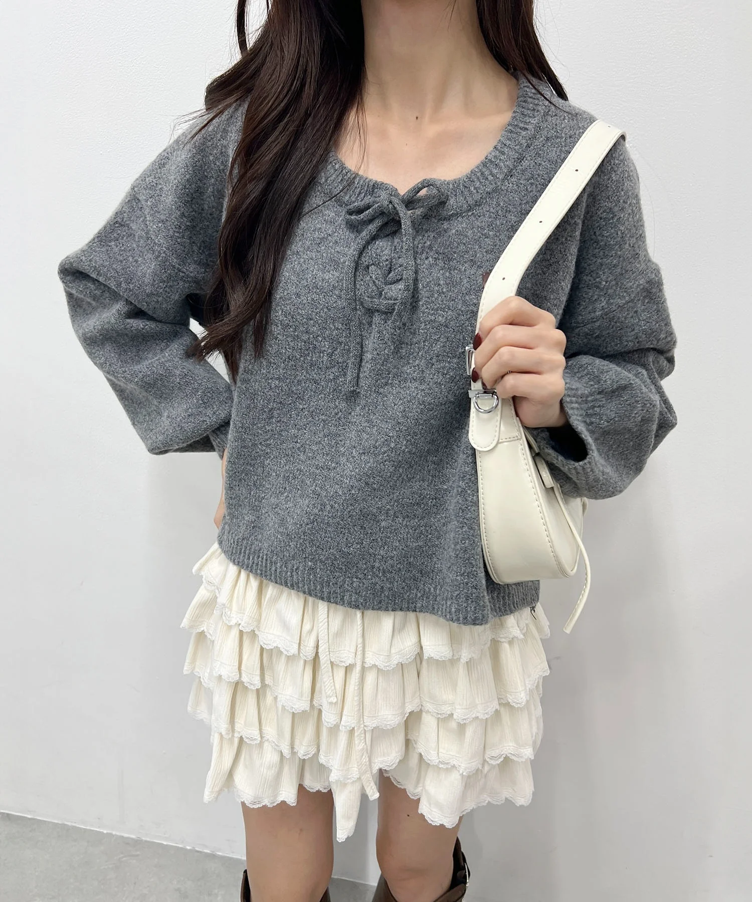 レースアップルーズニット - Image 7