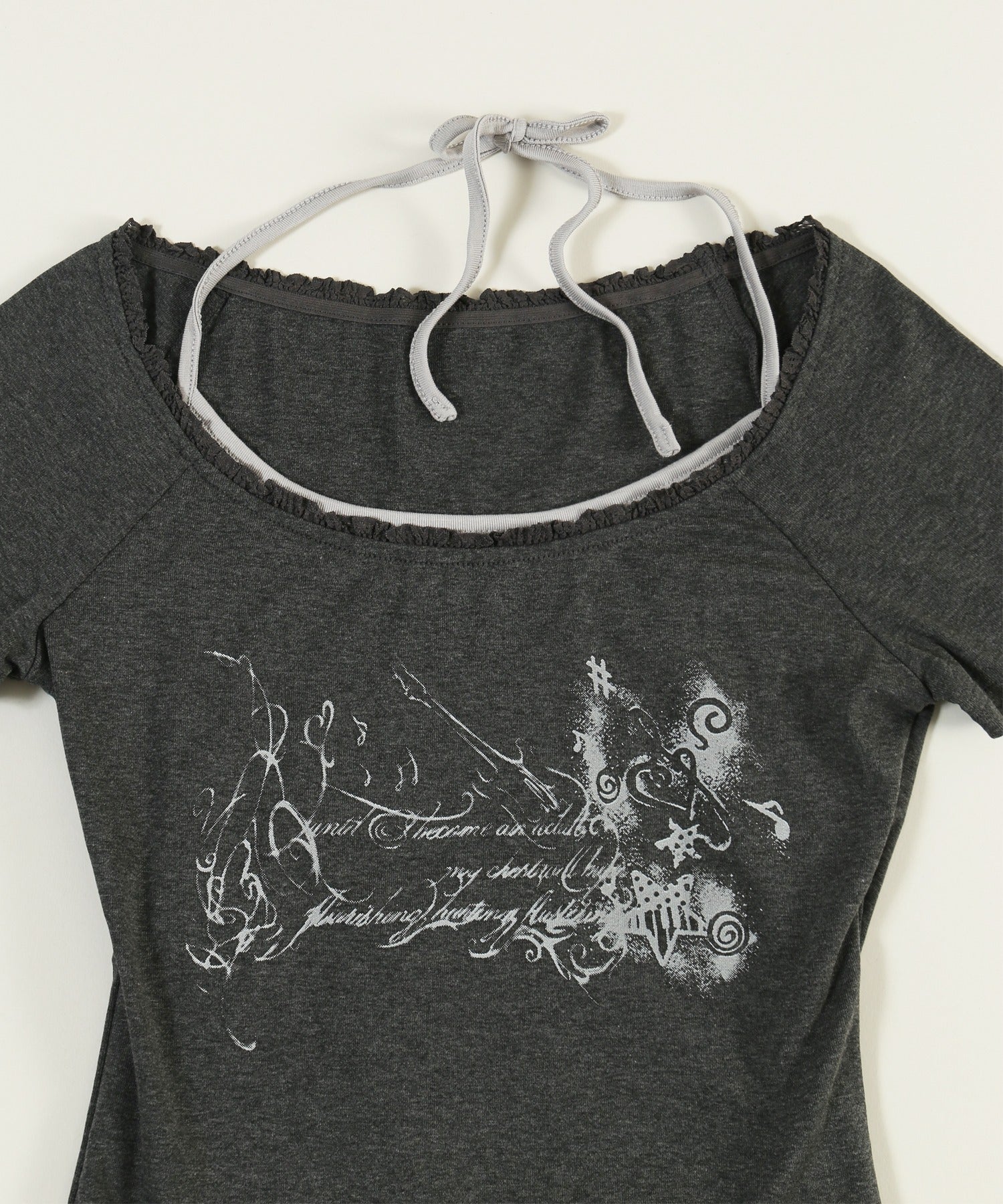 ホルターネックグラフィックTシャツ - Image 15