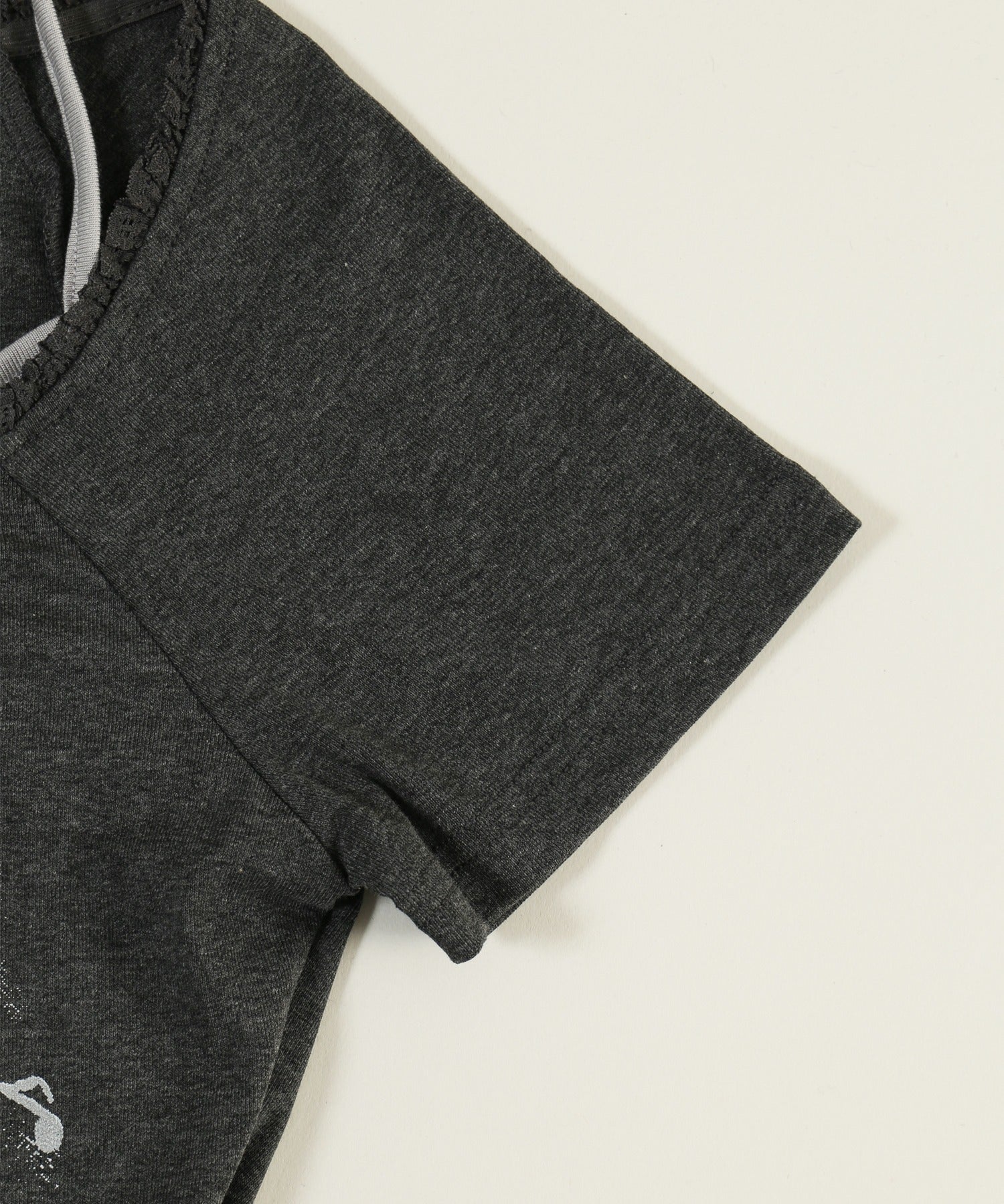 ホルターネックグラフィックTシャツ - Image 17