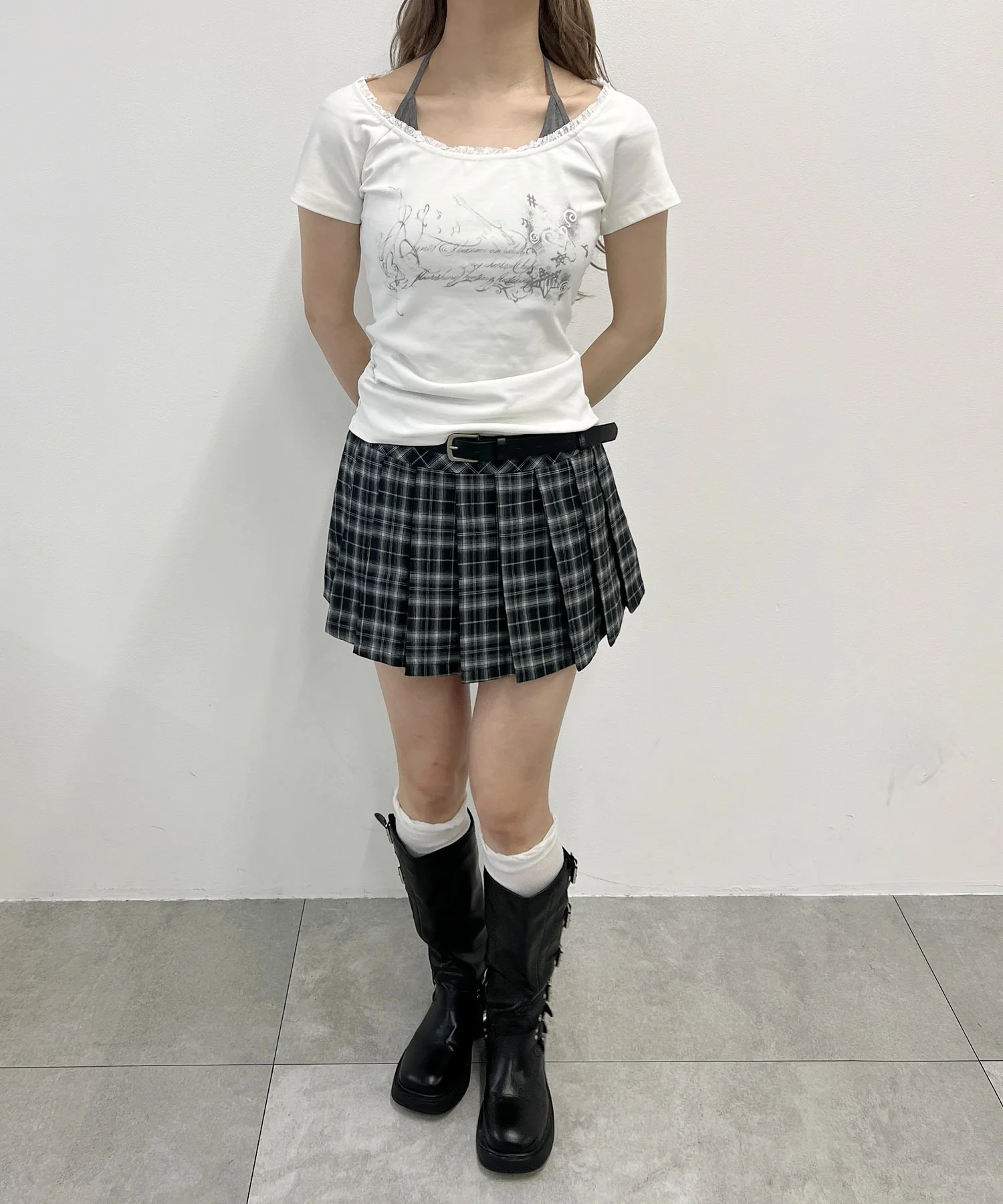 ホルターネックグラフィックTシャツ - Image 7