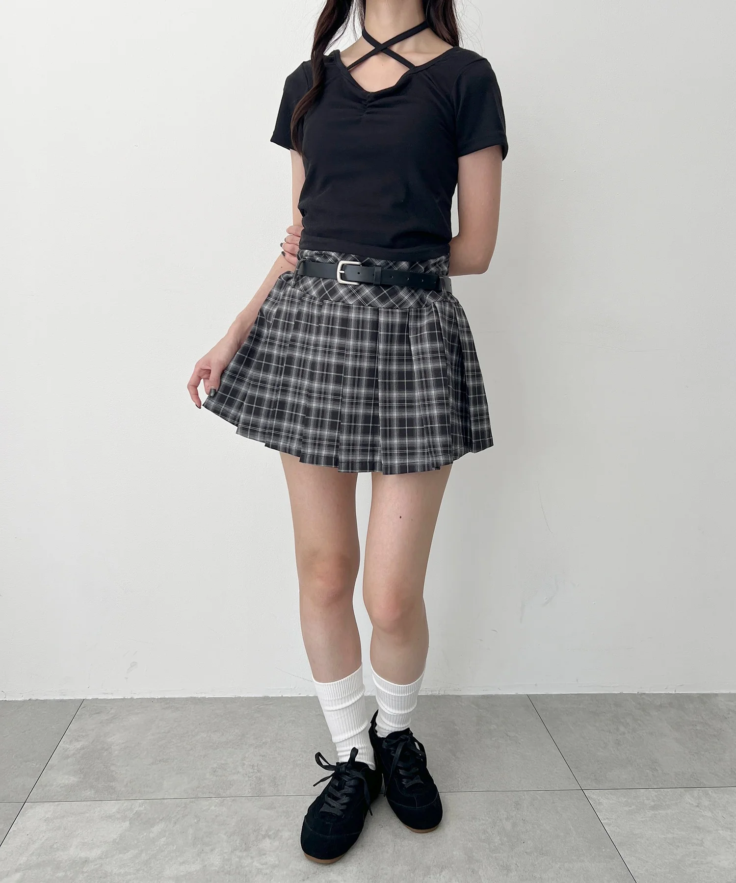 シンプルチョーカーTシャツ - Image 16
