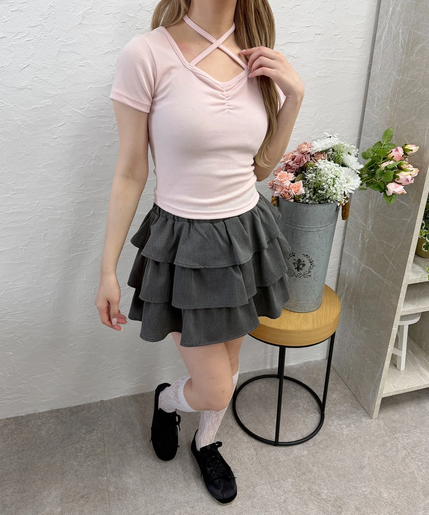 シンプルチョーカーTシャツ - Image 6