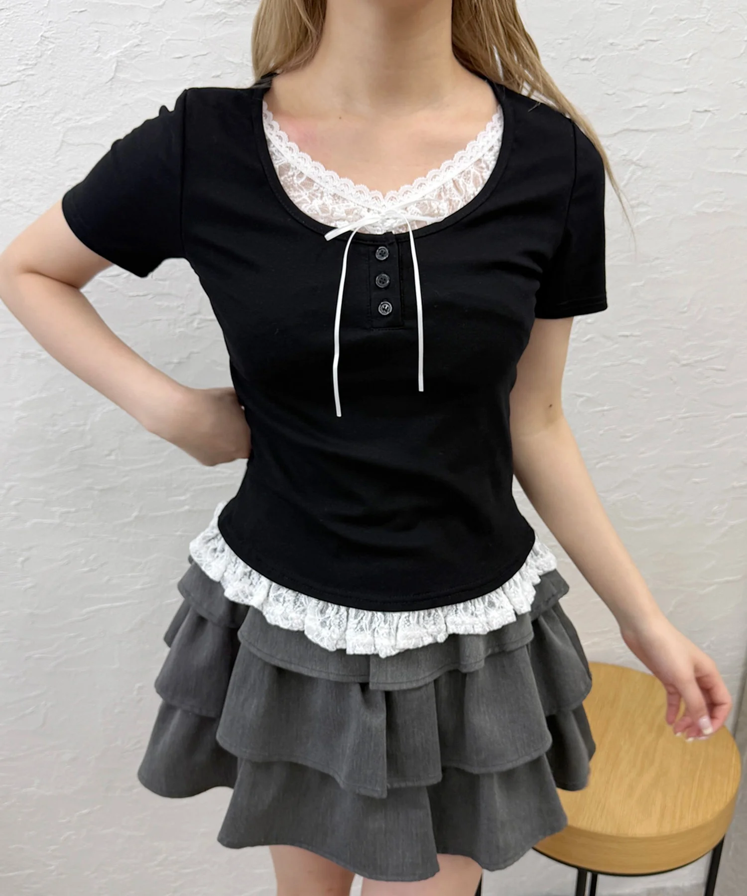 ヘンリーレースレイヤード半袖トップス - Image 3