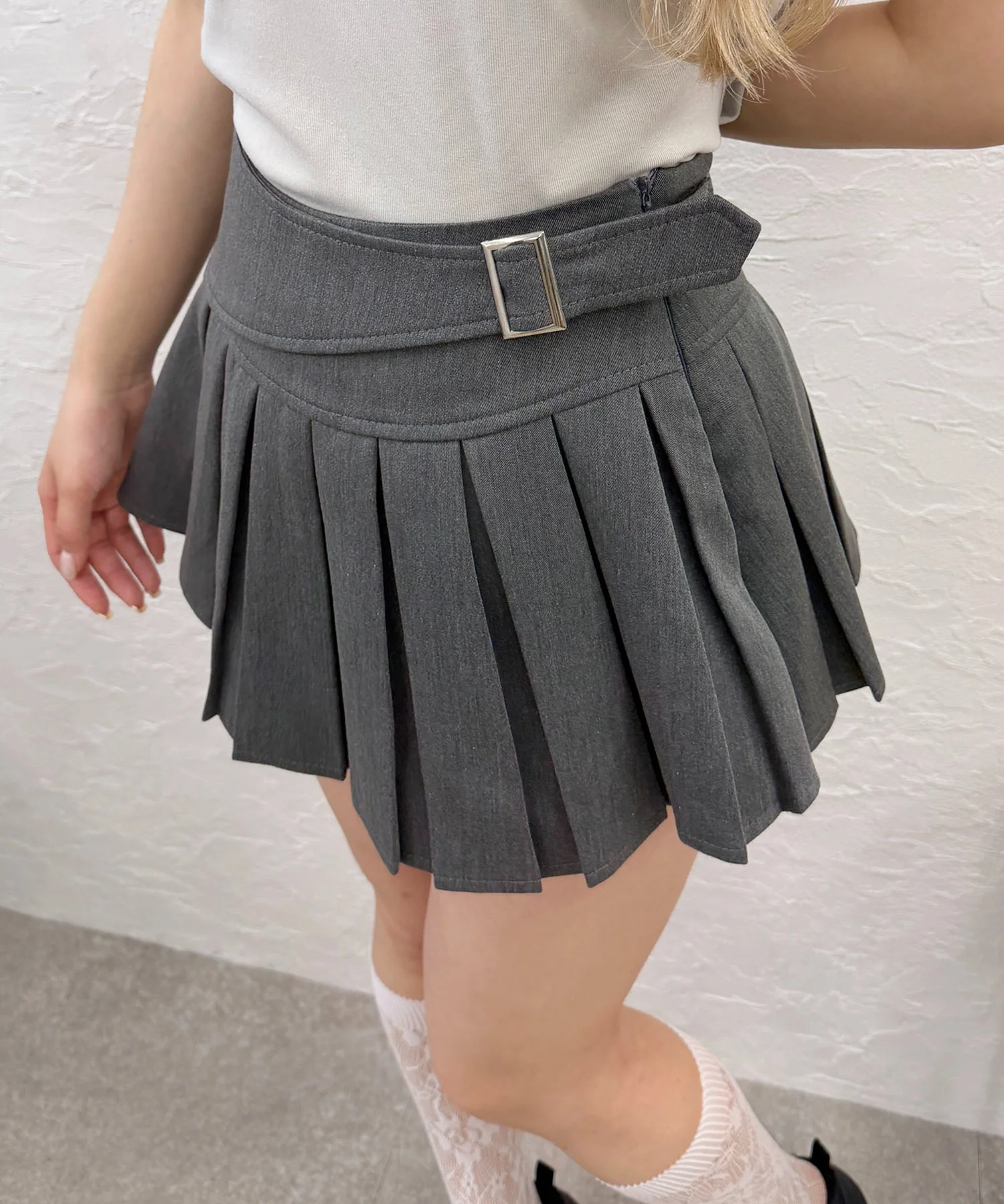 ローウエストデザインミニスカート - Image 5