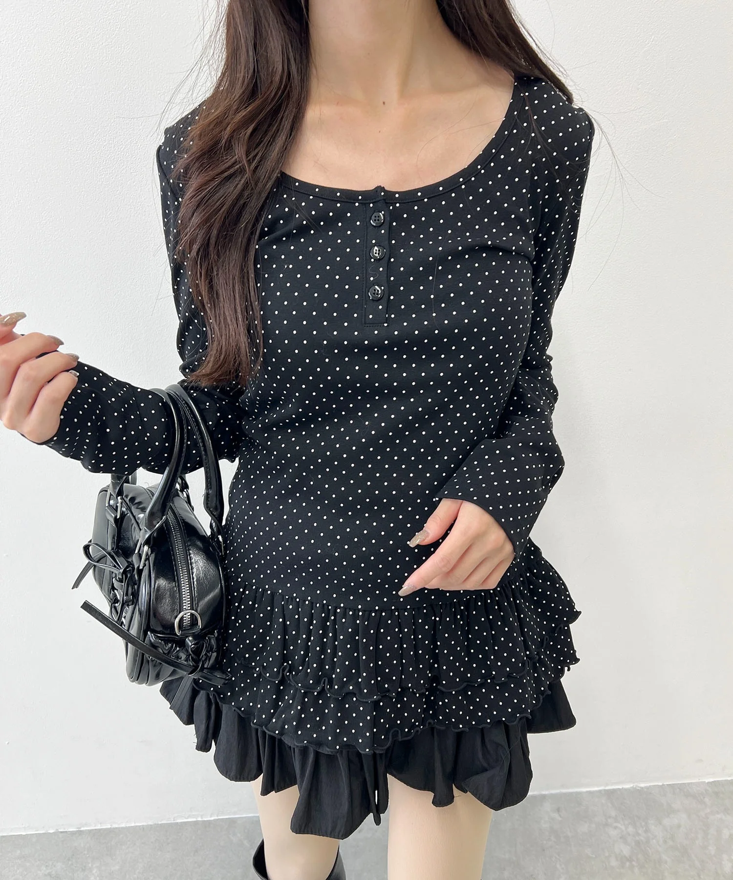ヘムフリルドットヘンリーネックトップス - Image 7