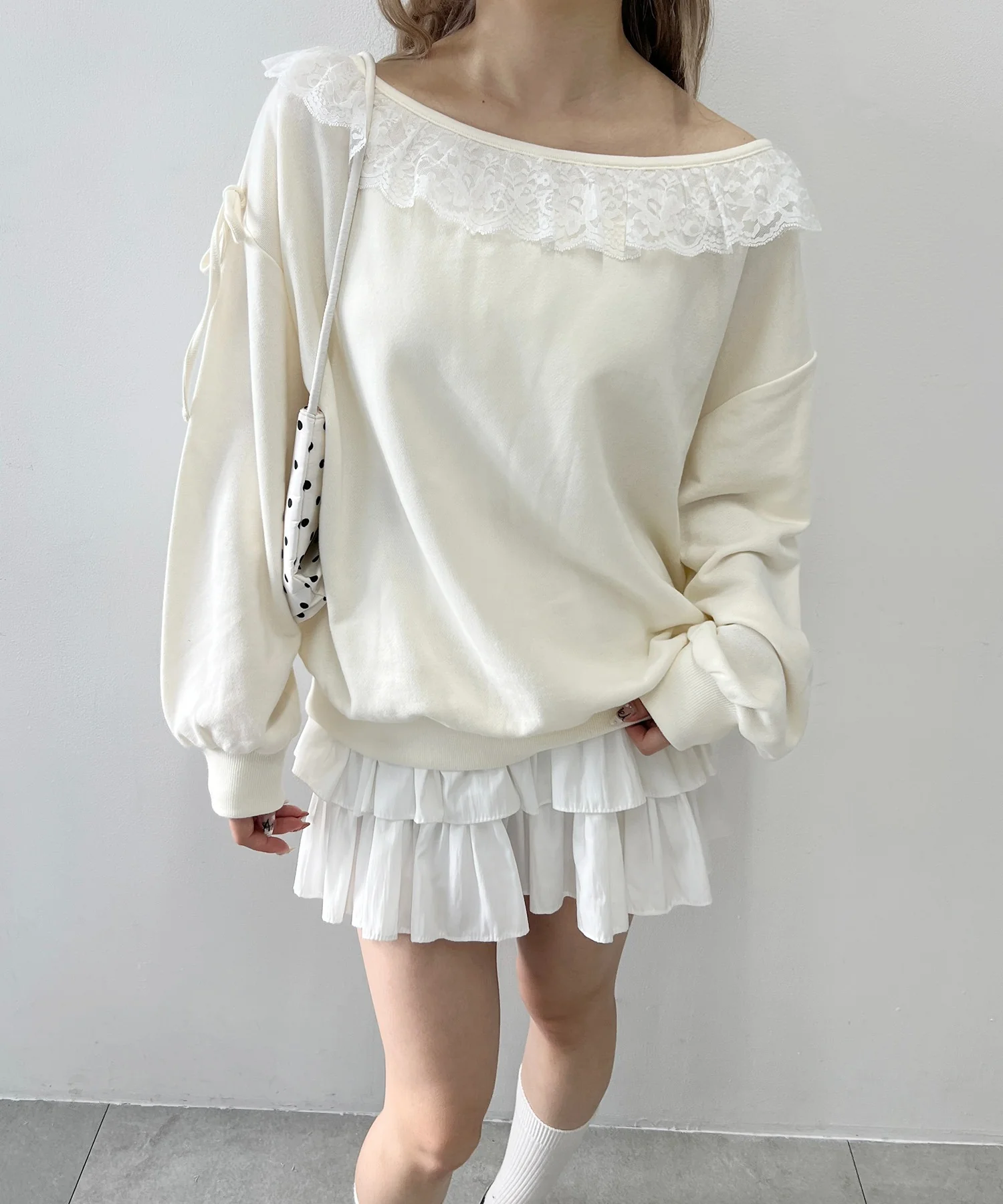 レースパイピングオフショルスウェット - Image 6