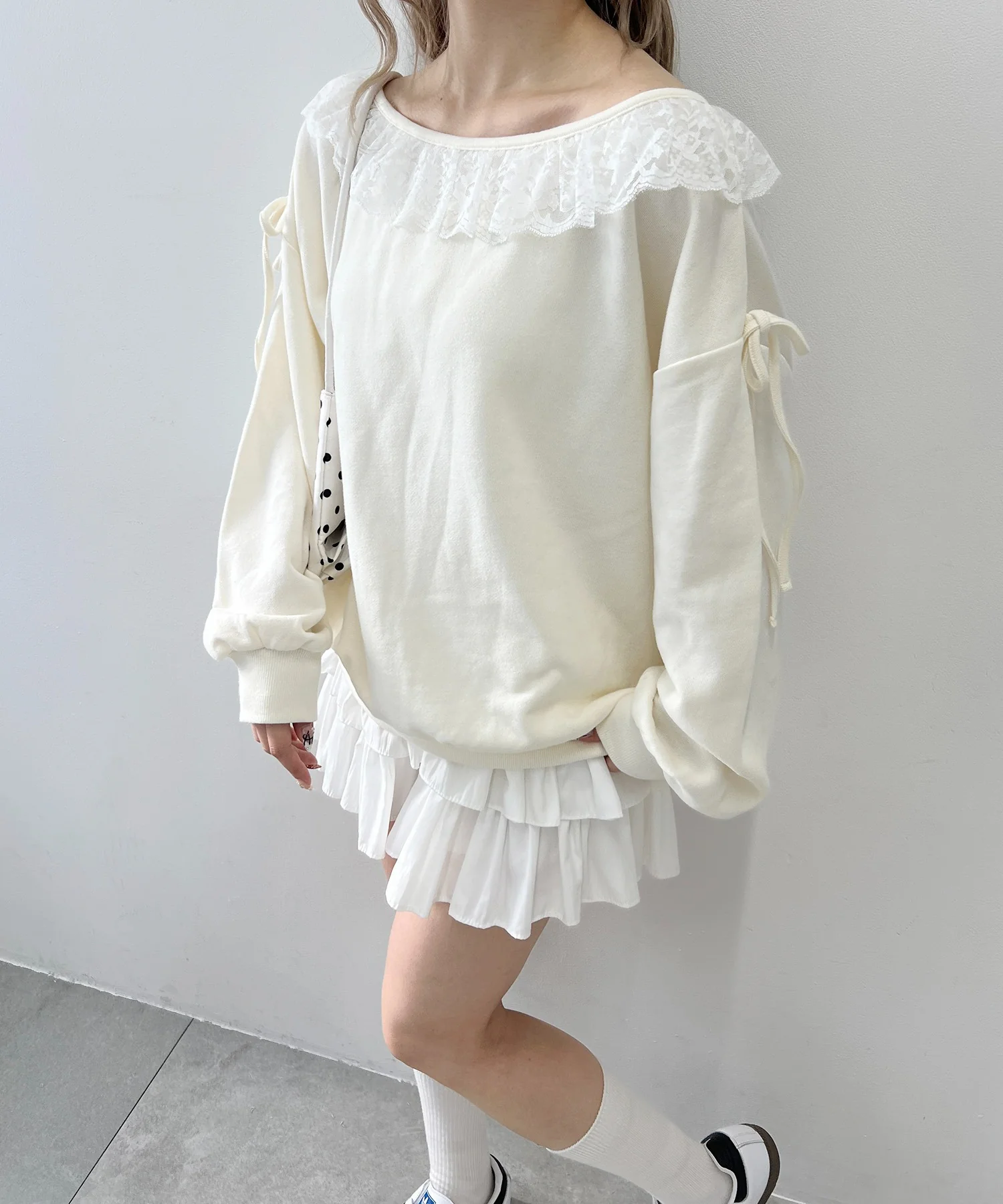 レースパイピングオフショルスウェット - Image 7