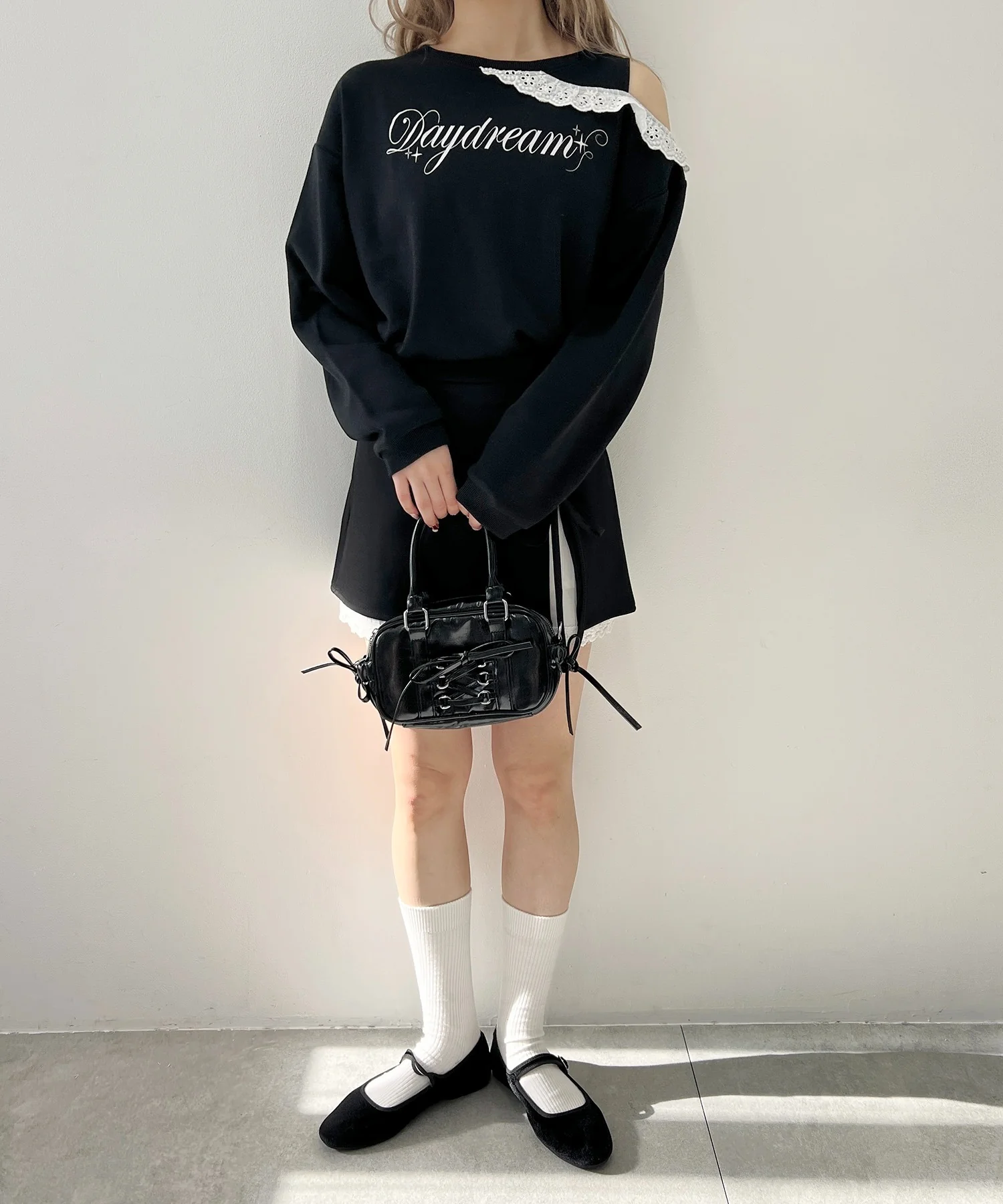 オープンショルダーフリルスウェット - Image 15