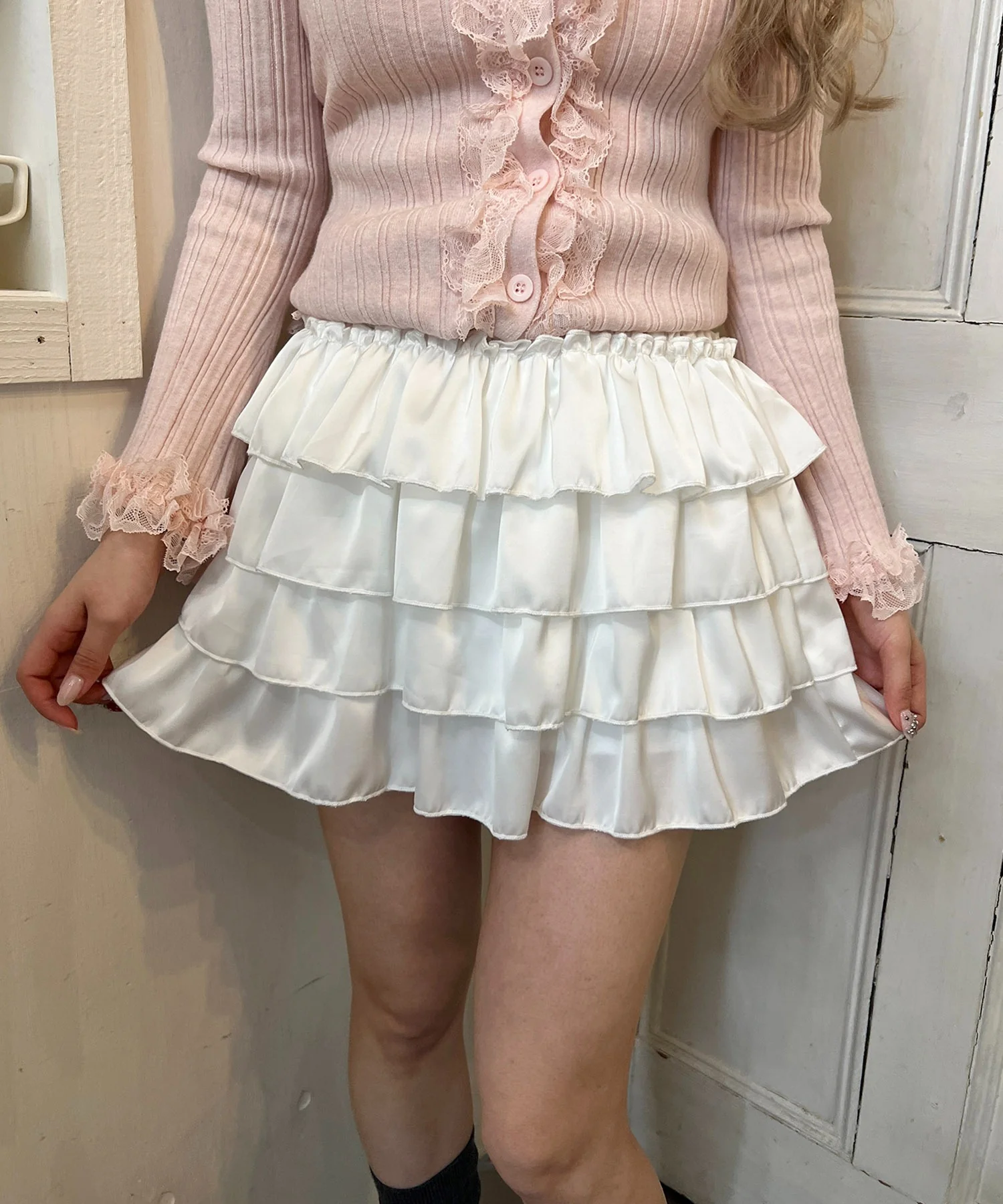 サテンフリルティアードミニスカート - Image 3