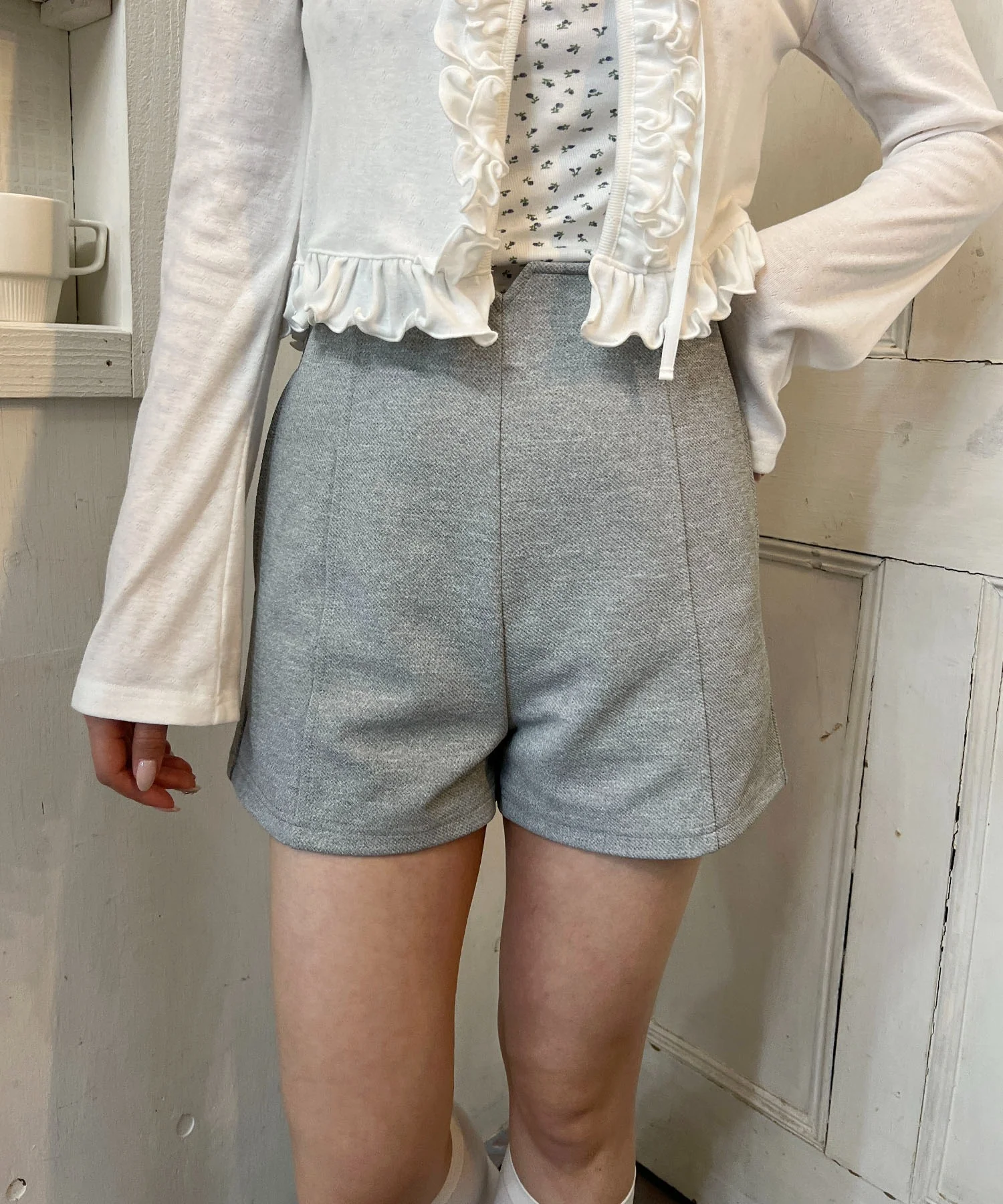 タックデザインショートパンツ - Image 3
