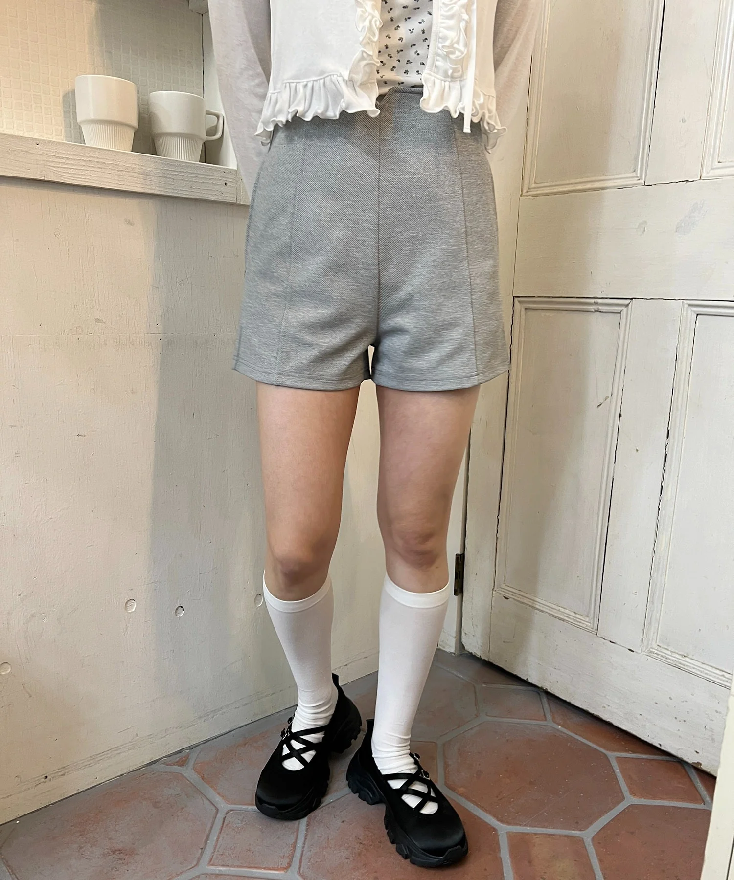タックデザインショートパンツ - Image 5