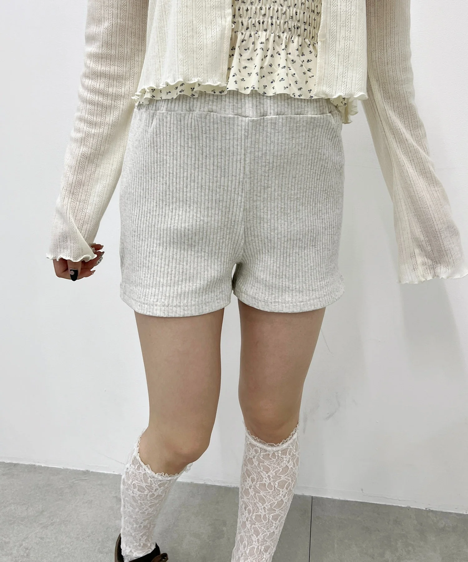 コンパクトリブショートパンツ - Image 4