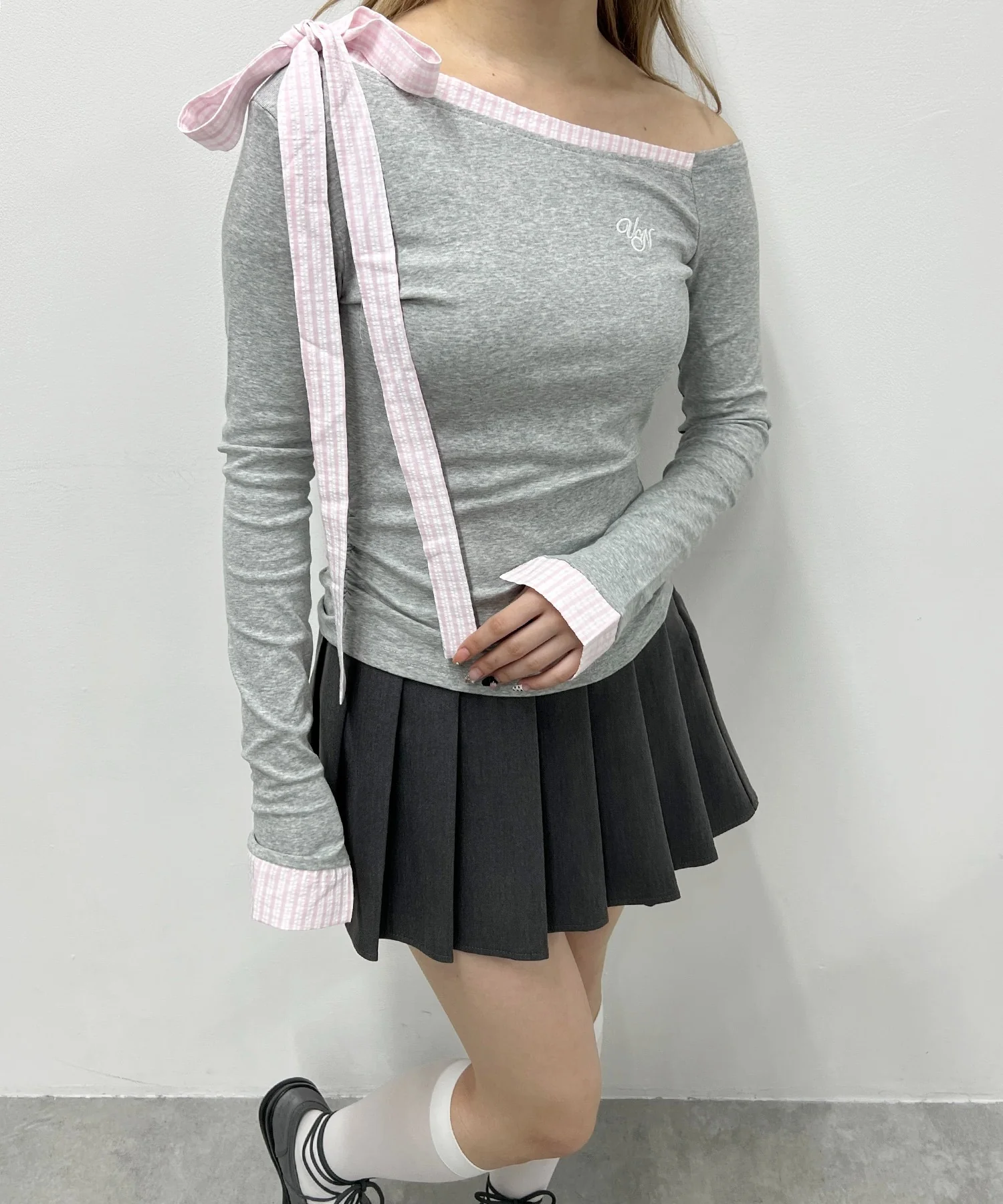 ショルダーリボンオフショルトップス - Image 8