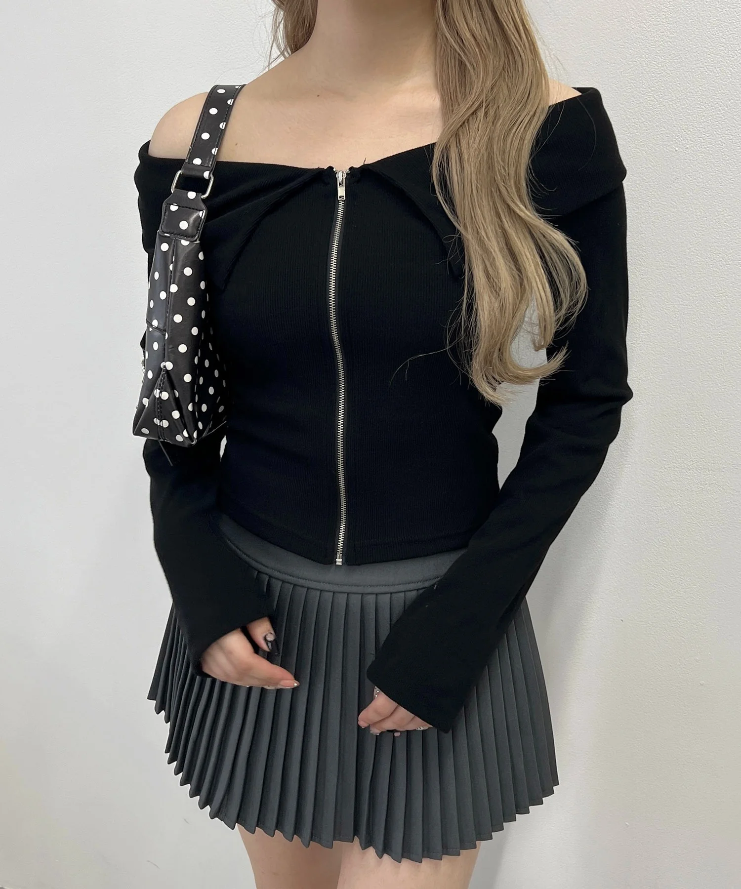 オフショルジップトップス - Image 13