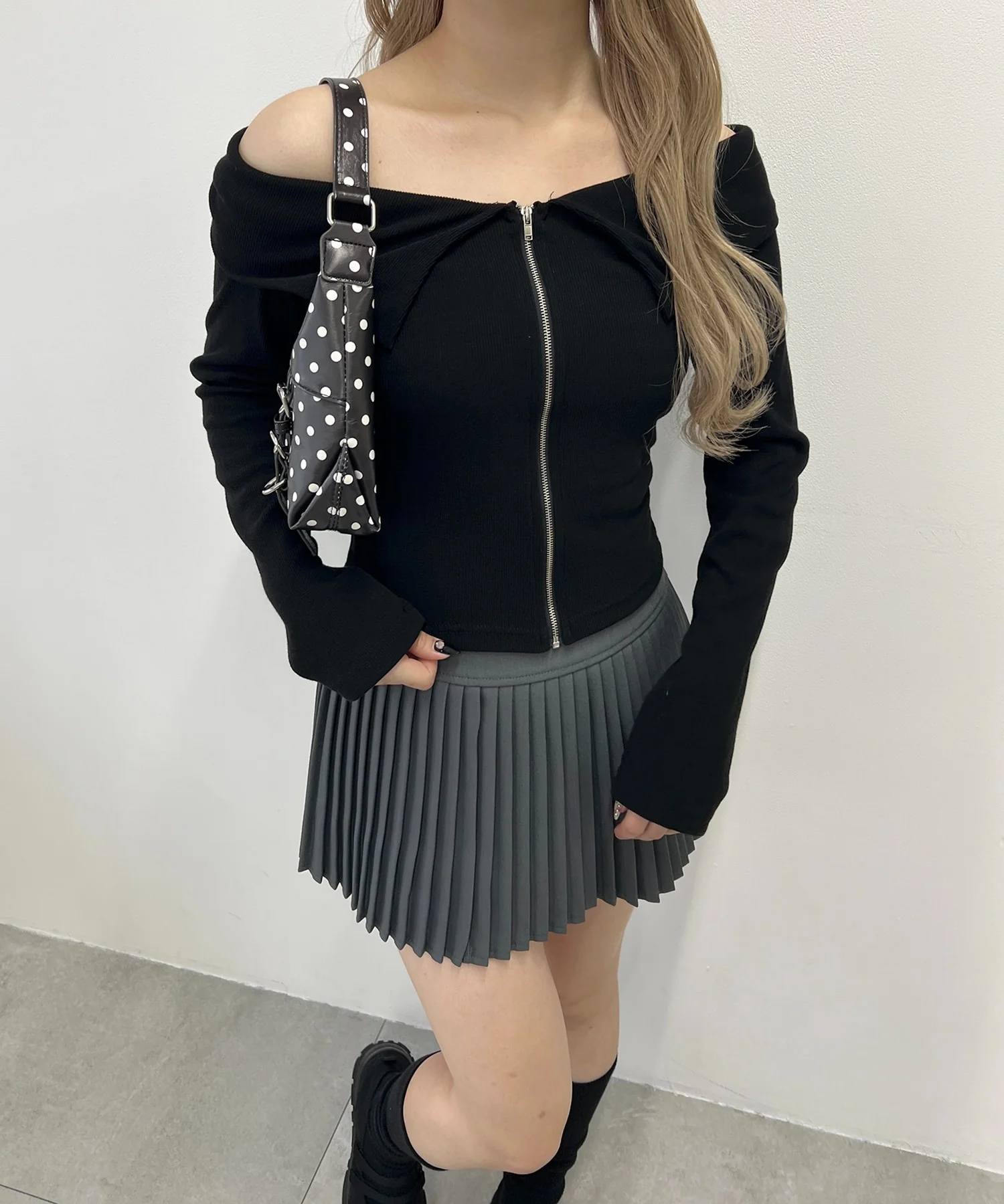 オフショルジップトップス - Image 14
