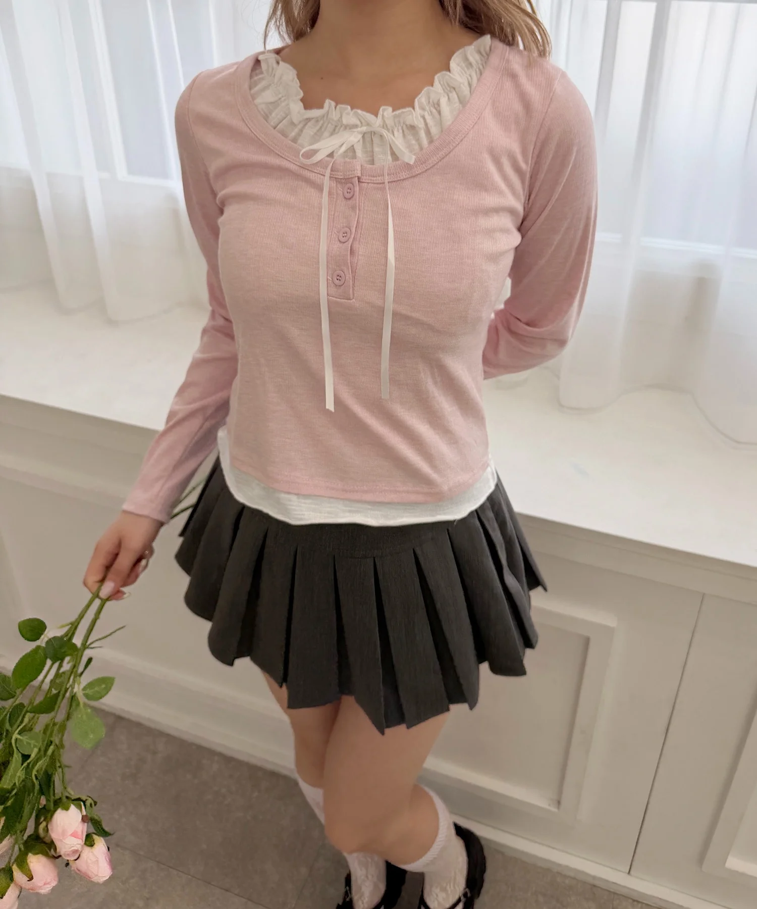 ヘンリーネックレースレイヤードトップス - Image 7