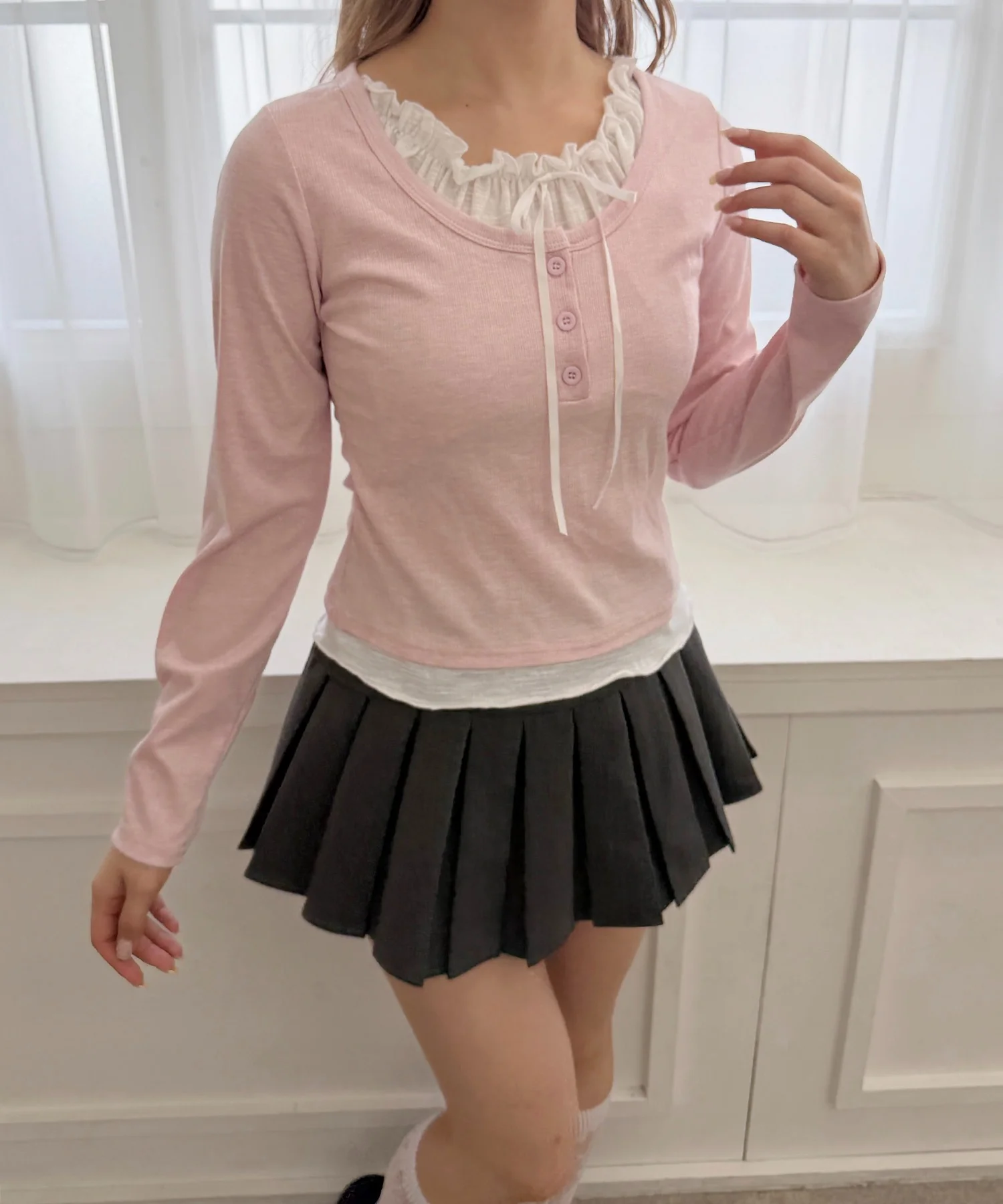 ヘンリーネックレースレイヤードトップス - Image 9