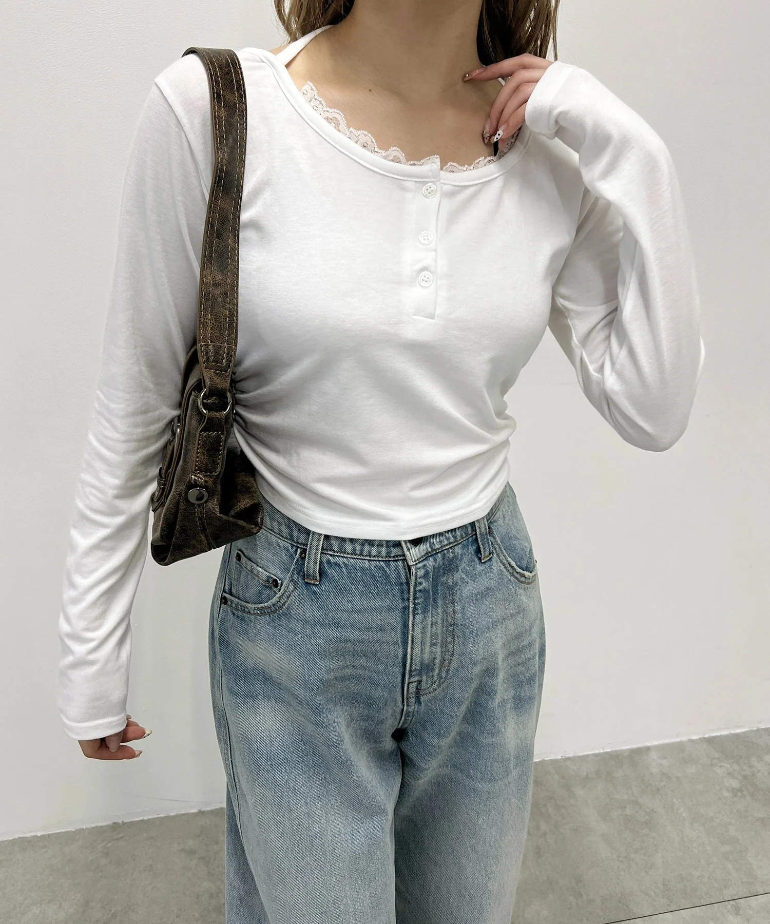 ヘンリーネックチョーカートップス - Image 4